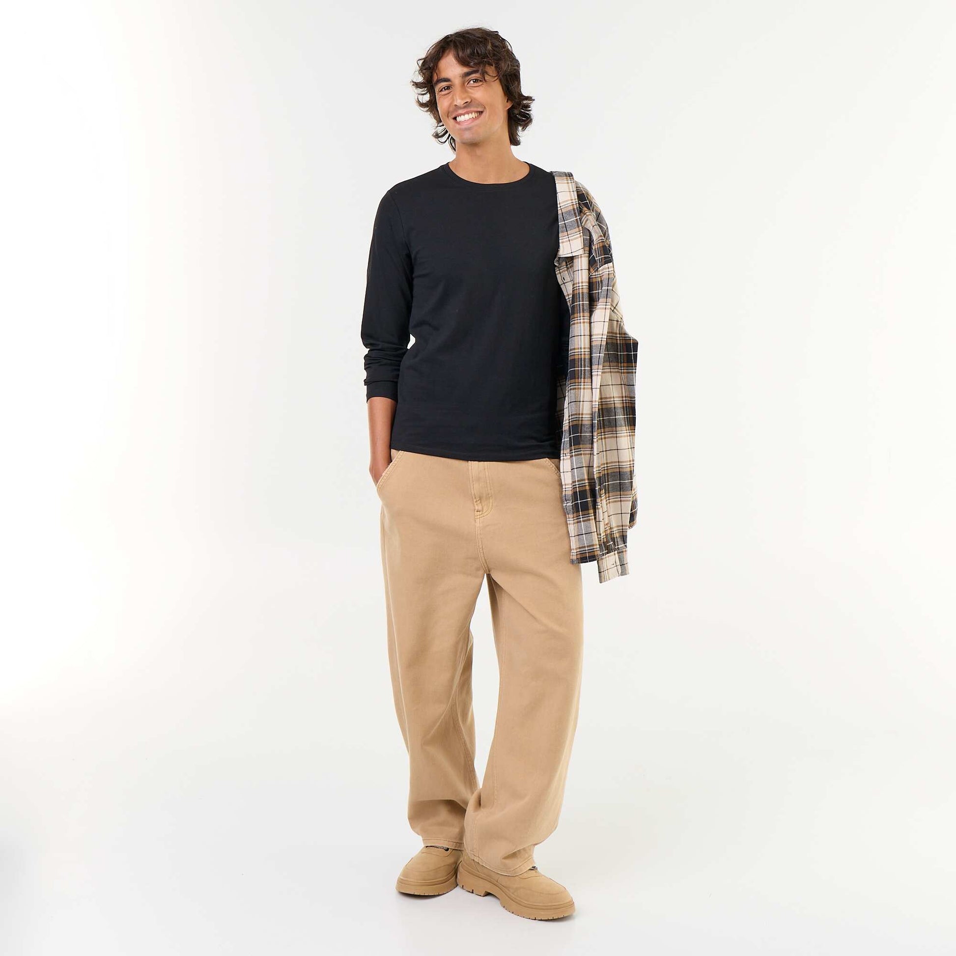 Plain Long-Sleeved T-Shirt BLACK