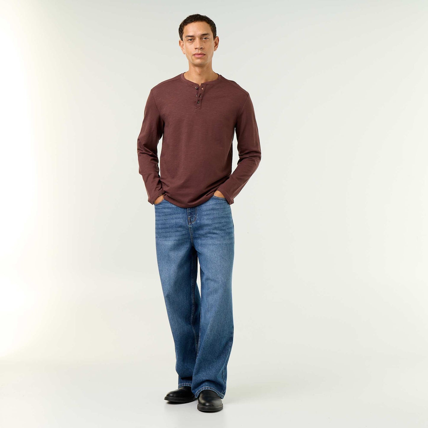 Men's Long-Sleeved Henley T-shirt BROWN