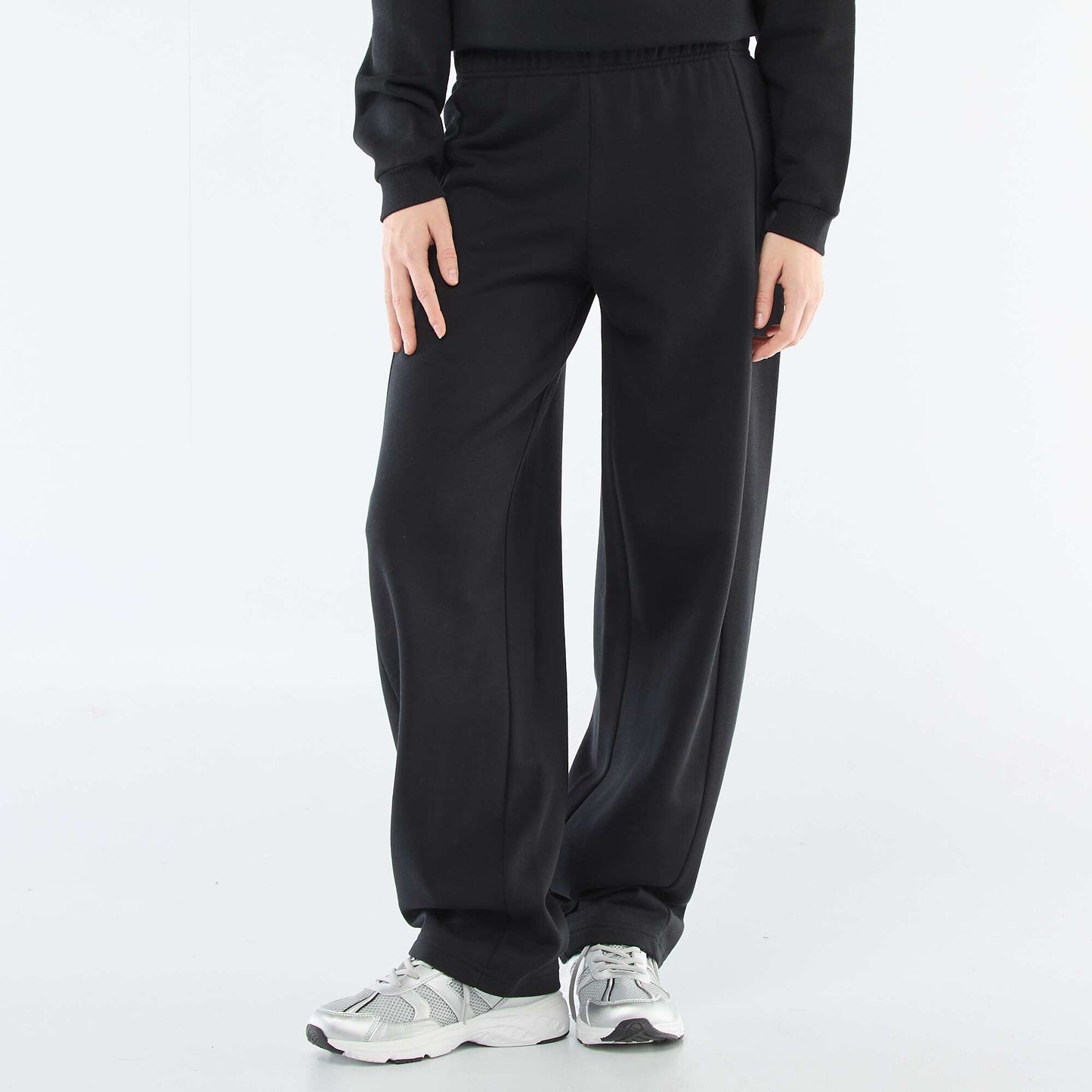Barrel Leg Joggers BLACK