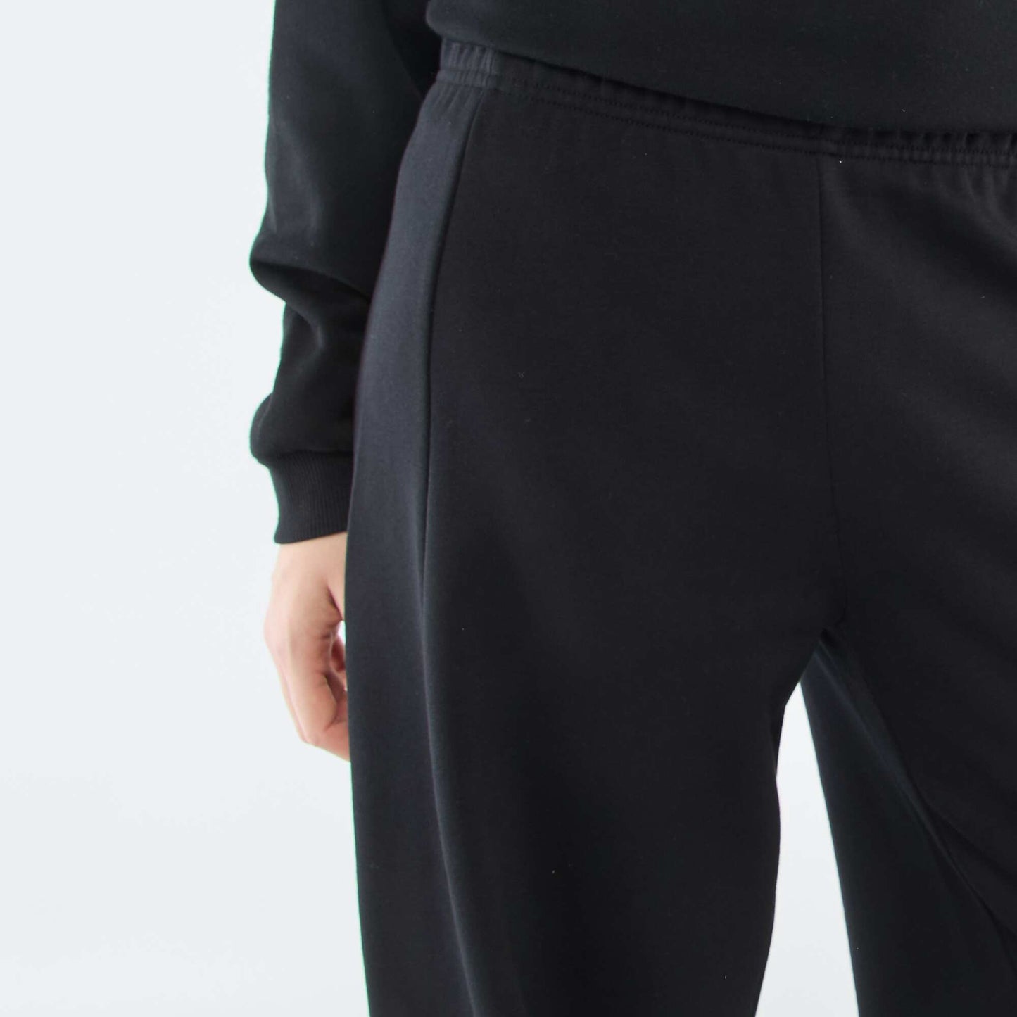 Barrel Leg Joggers BLACK