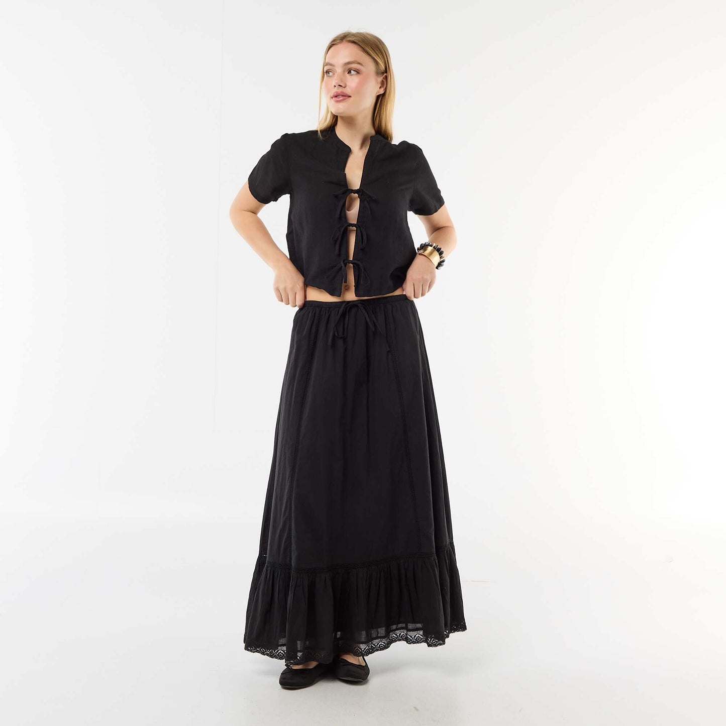 Long flared skirt with macramé BLACK