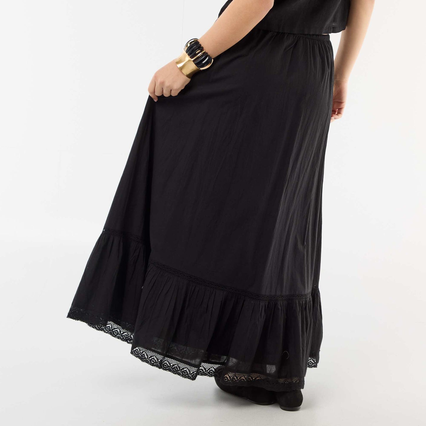 Long flared skirt with macramé BLACK