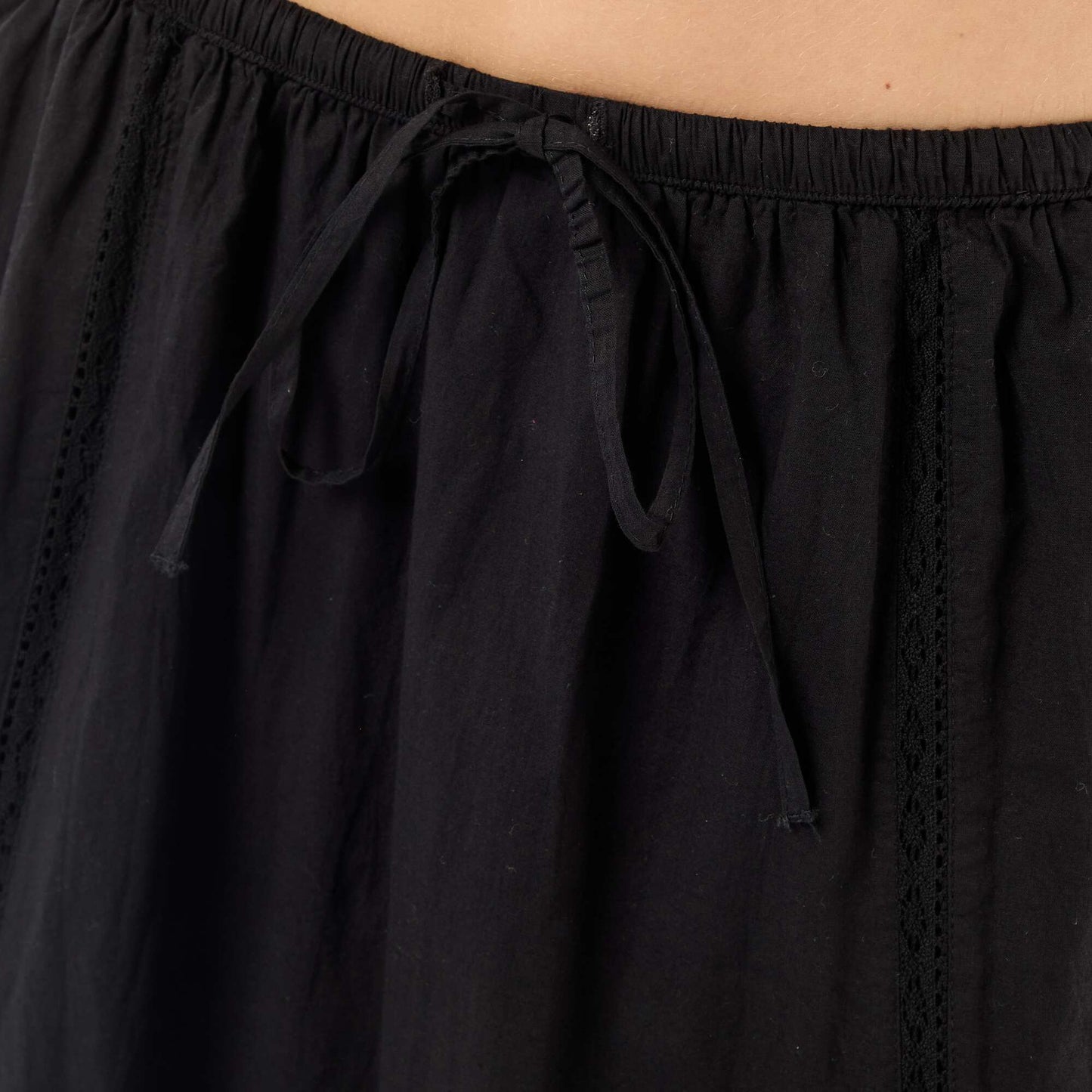 Long flared skirt with macramé BLACK