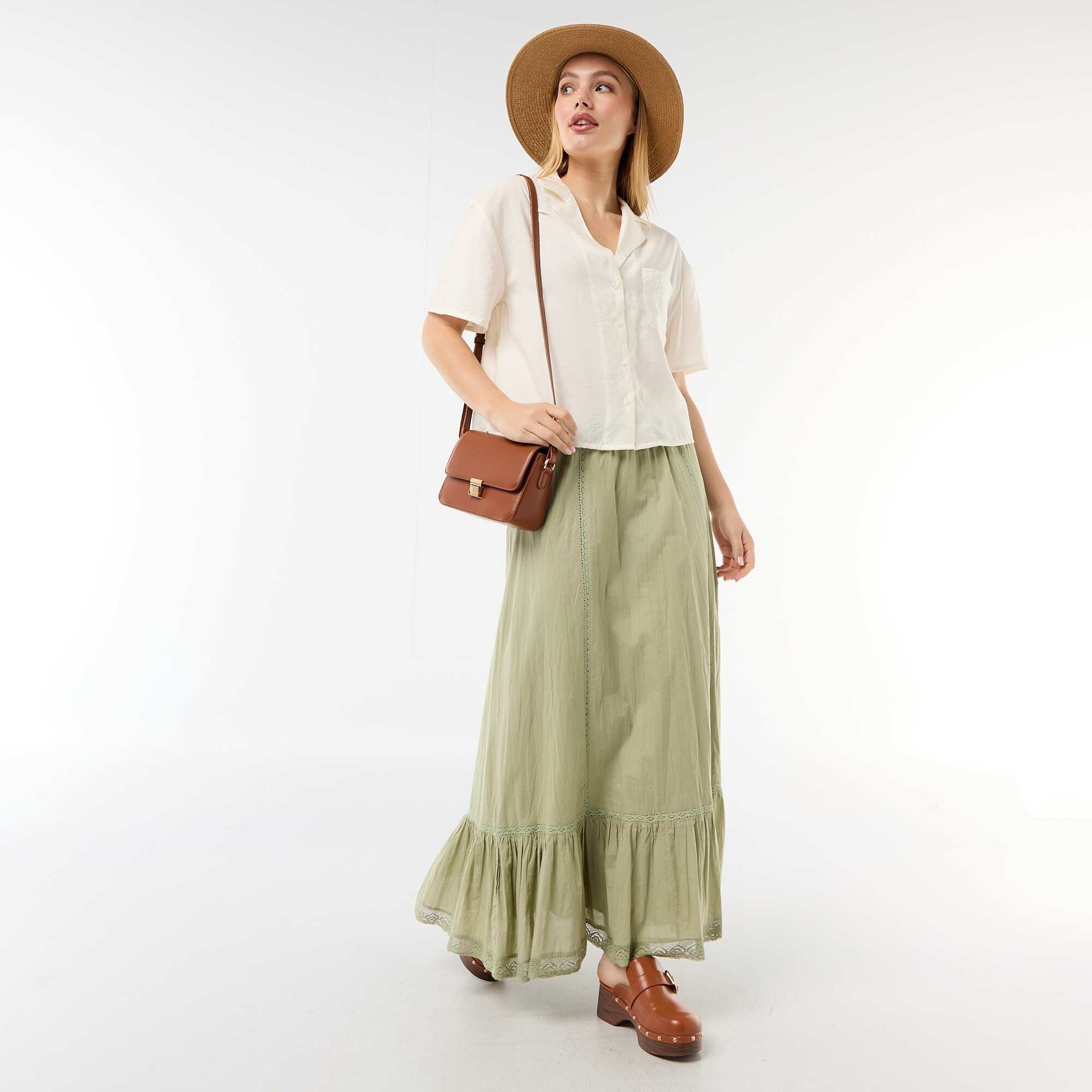 Long flared skirt with macramé GREEN