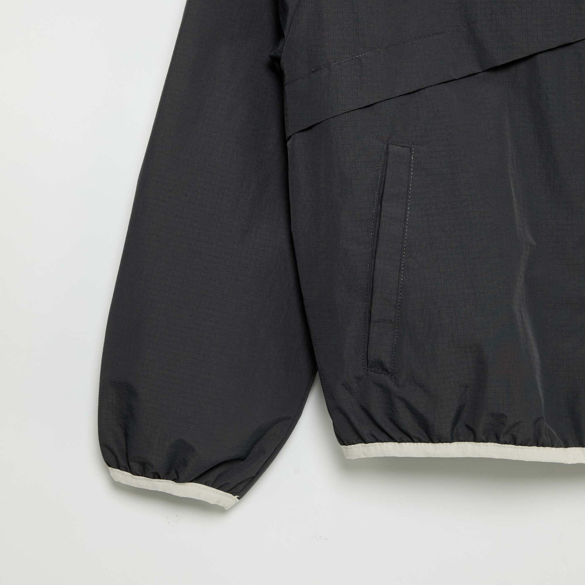 Hooded Windbreaker Jacket BLACK