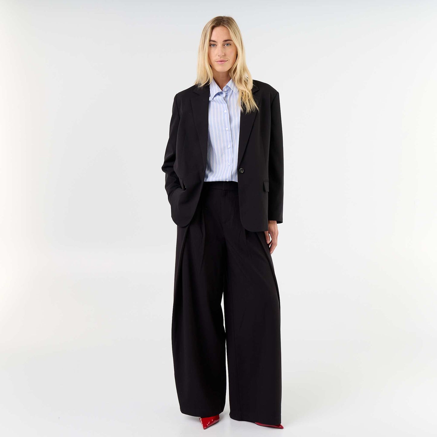 Pleated High-Waisted Wide-Leg Trousers BLACK