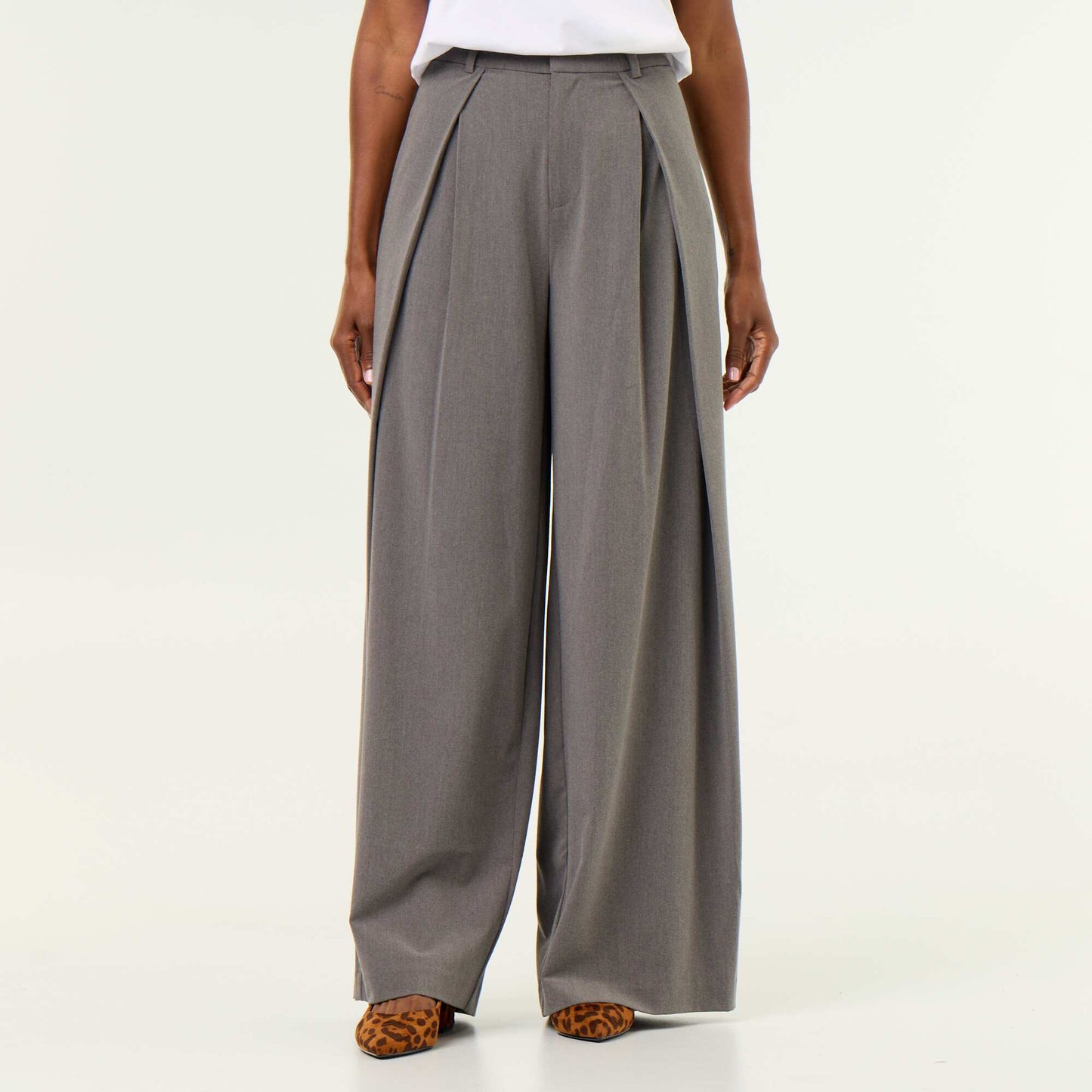 Pleated High-Waisted Wide-Leg Trousers GREY
