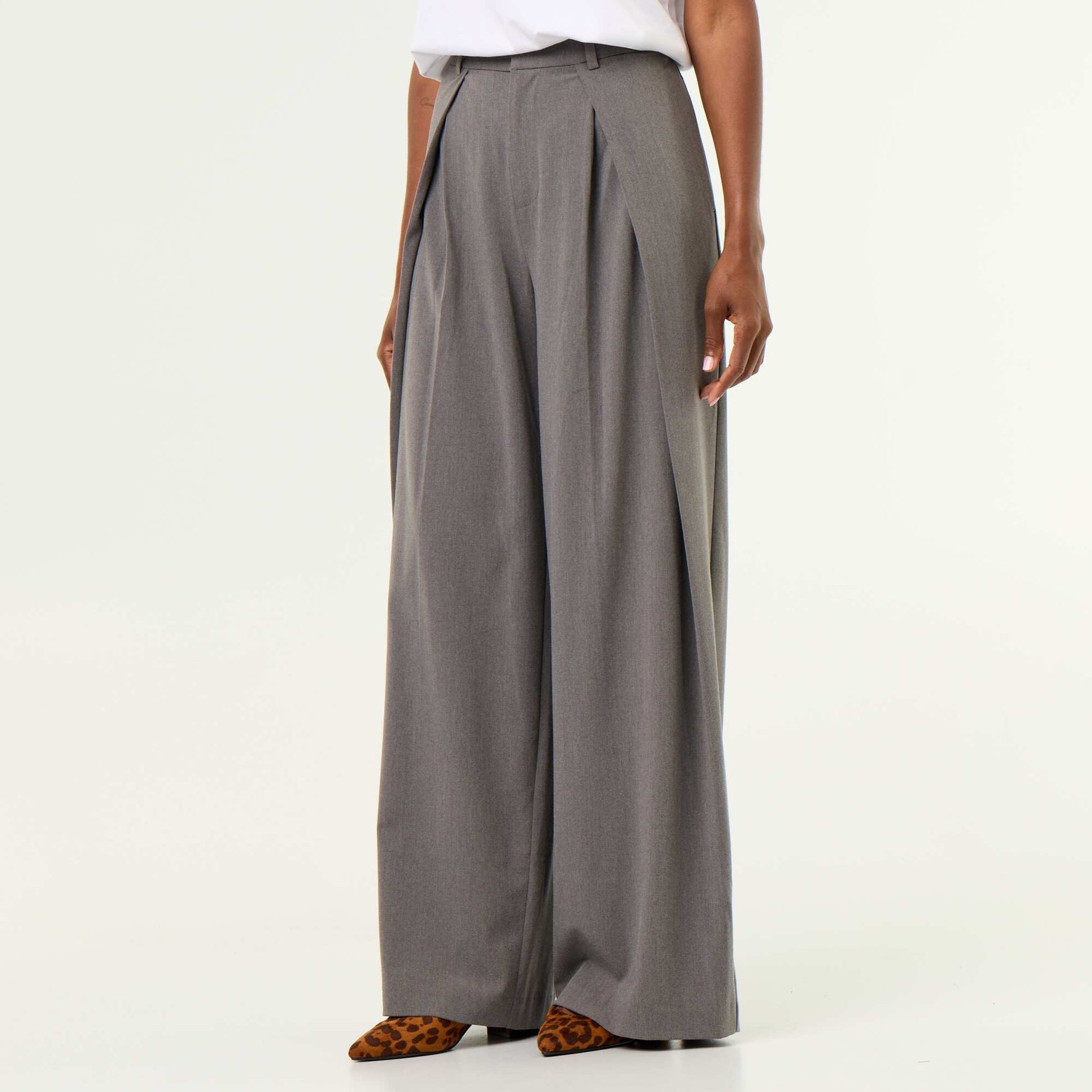 Pleated High-Waisted Wide-Leg Trousers GREY