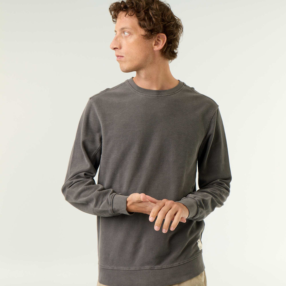 Ribbed Fine-Gauge Knit Sweater GREY