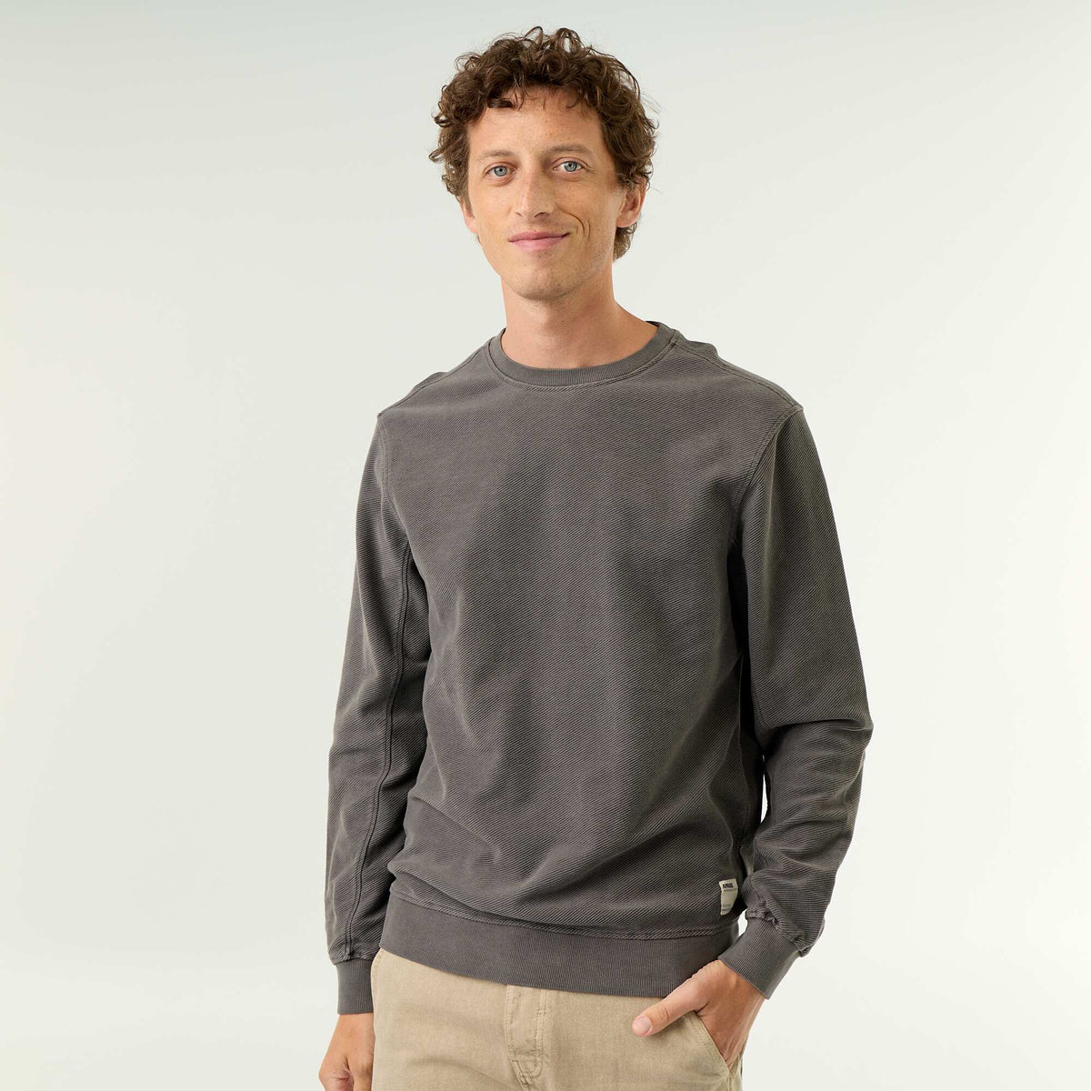 Ribbed Fine-Gauge Knit Sweater GREY