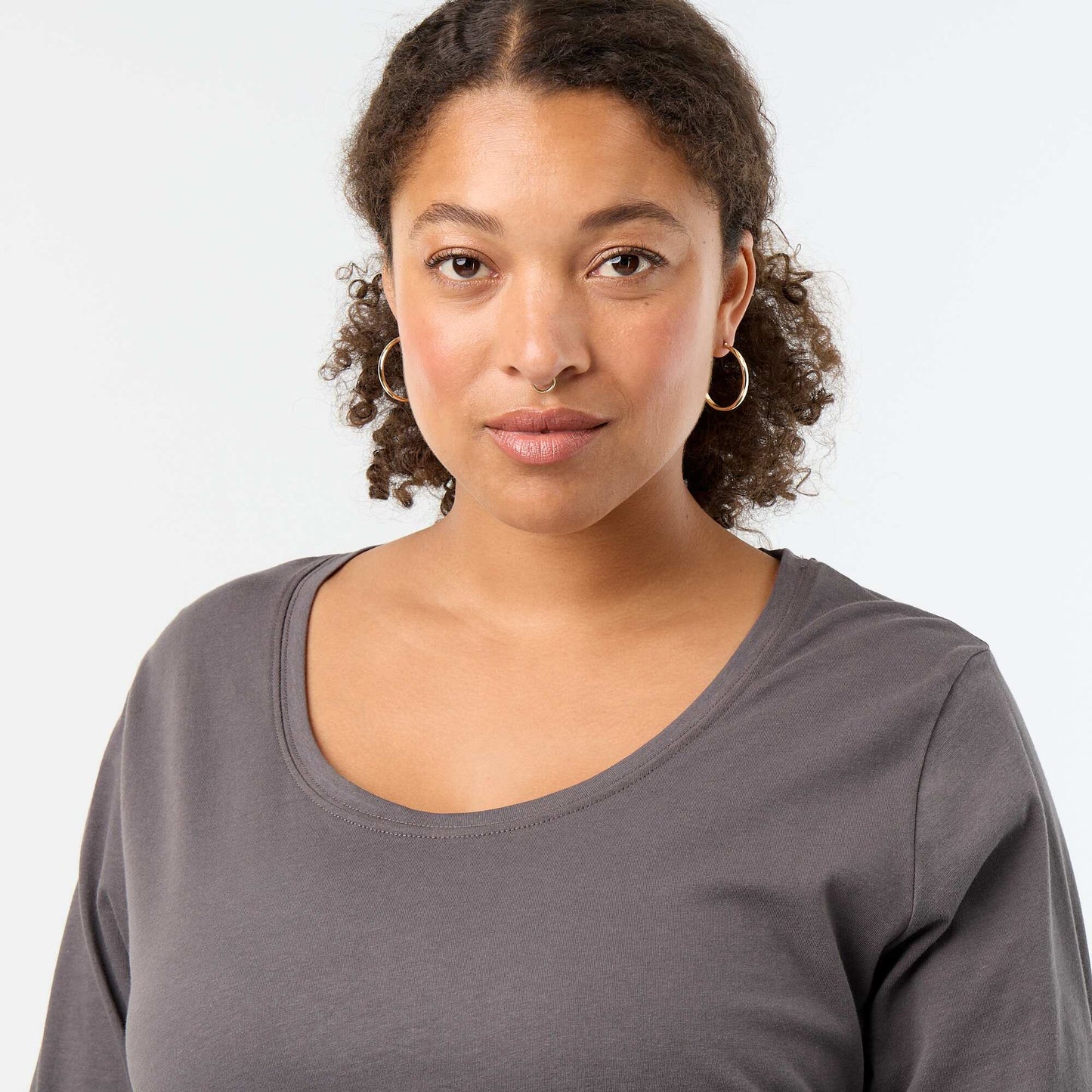 Long-sleeved round-neck T-shirt GREY