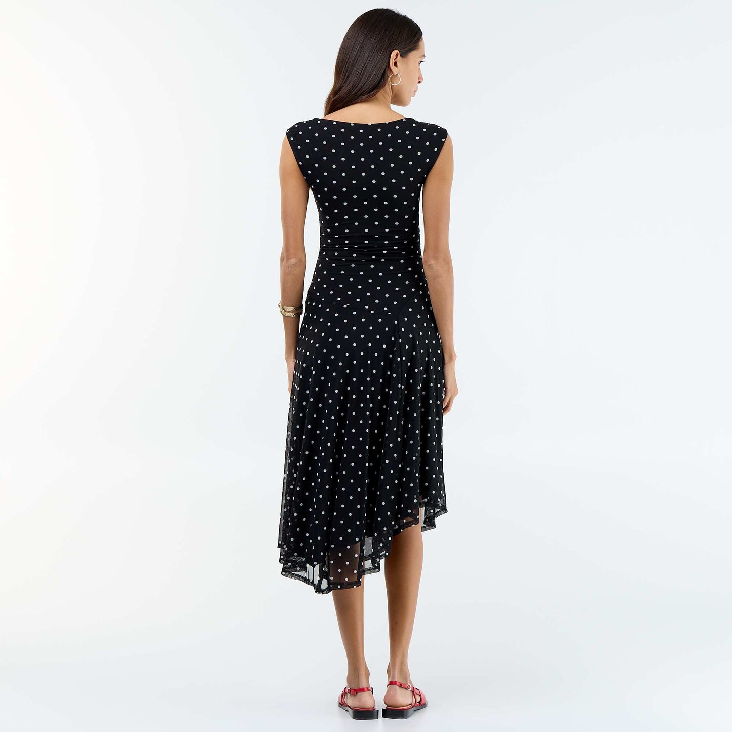 Sleeveless long dress with asymmetric hem BLACK