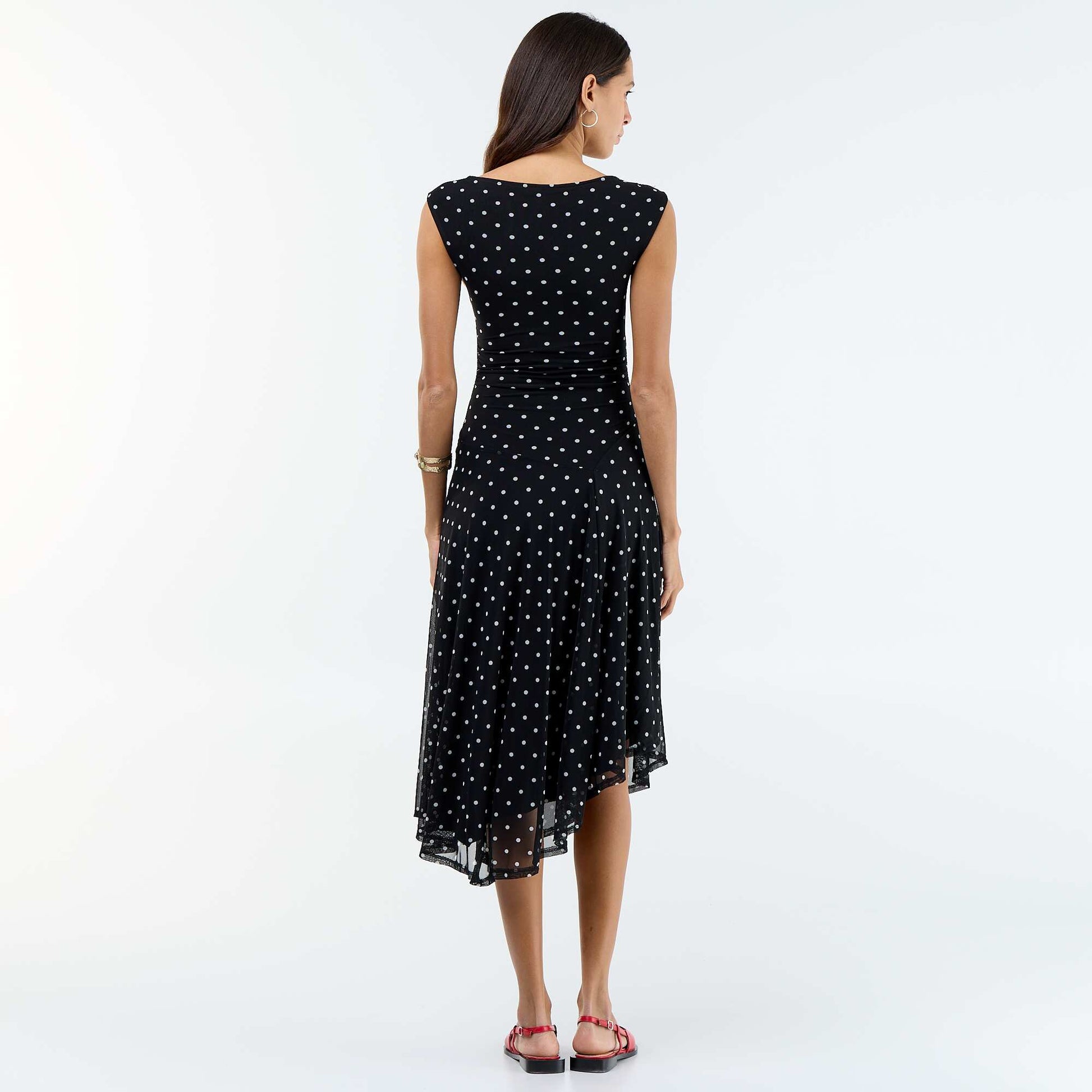 Sleeveless long dress with asymmetric hem BLACK