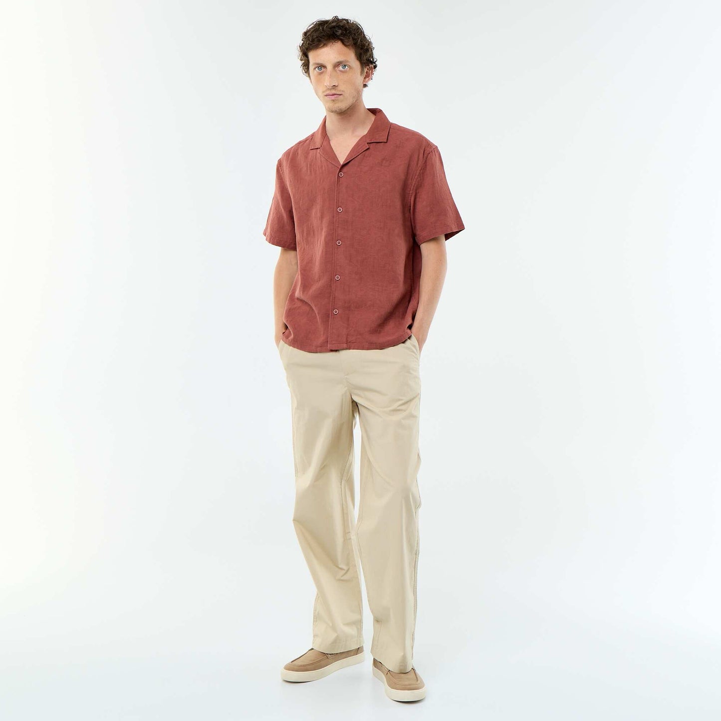 Textured Knit Short-Sleeved Shirt BROWN