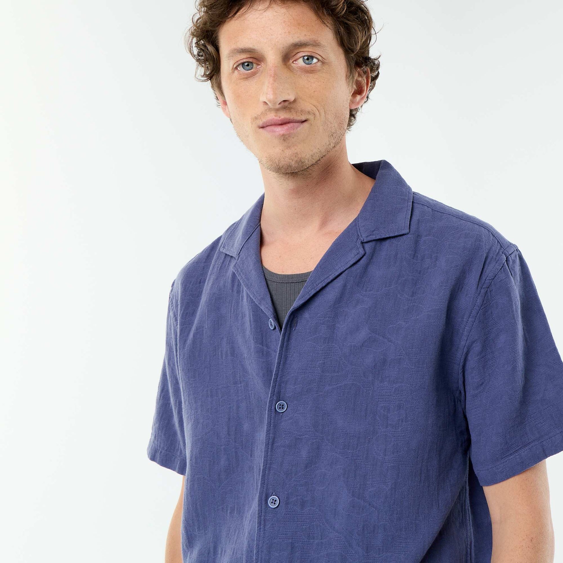 Textured Knit Short-Sleeved Shirt BLUE
