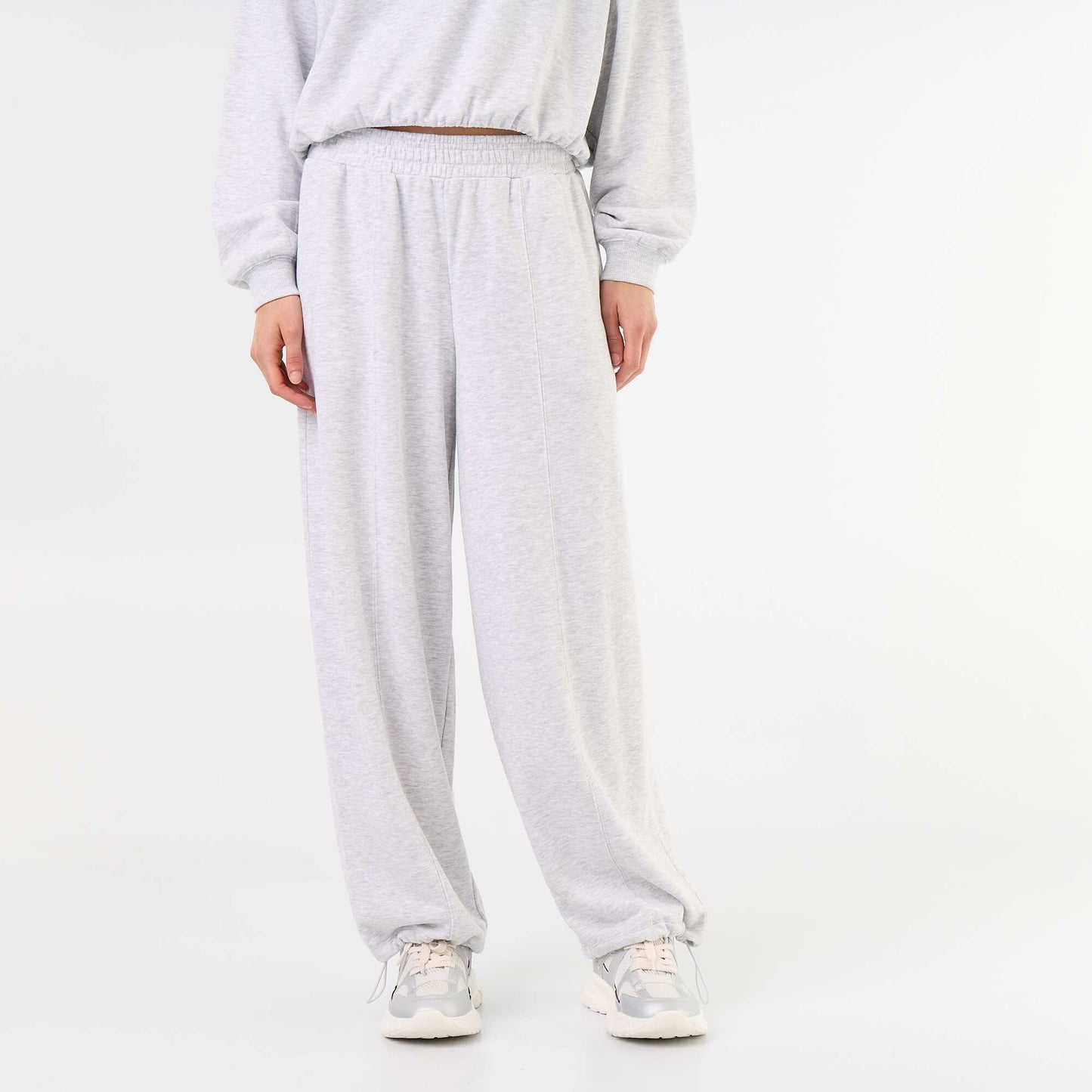 Wide sports joggers GREY