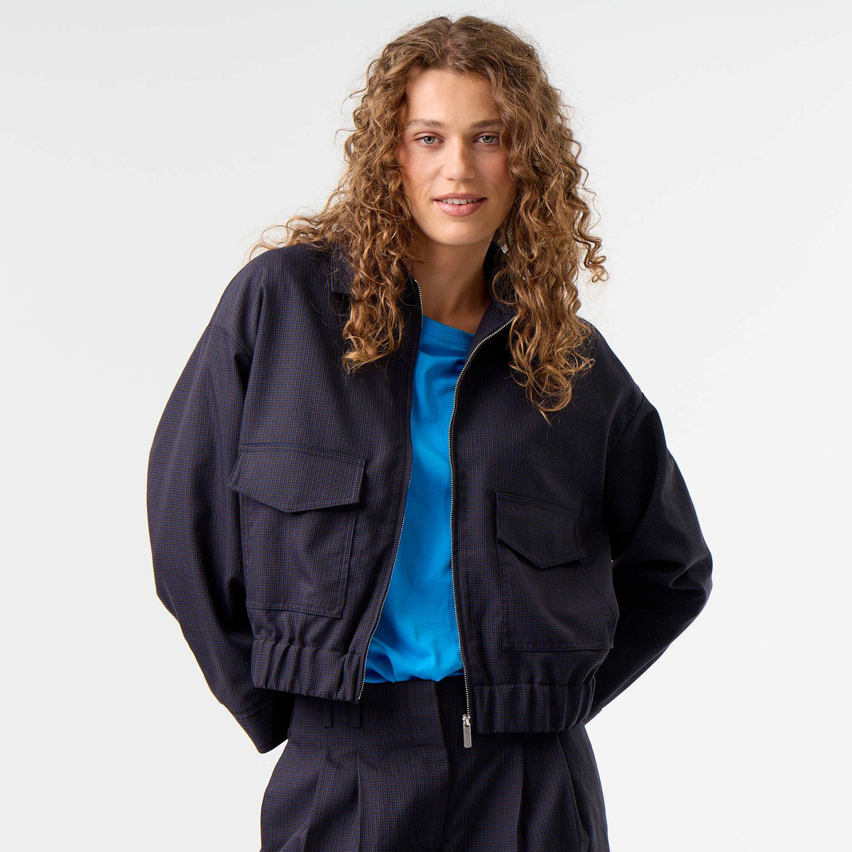 Fluid Jacket with Zip Opening BLUE