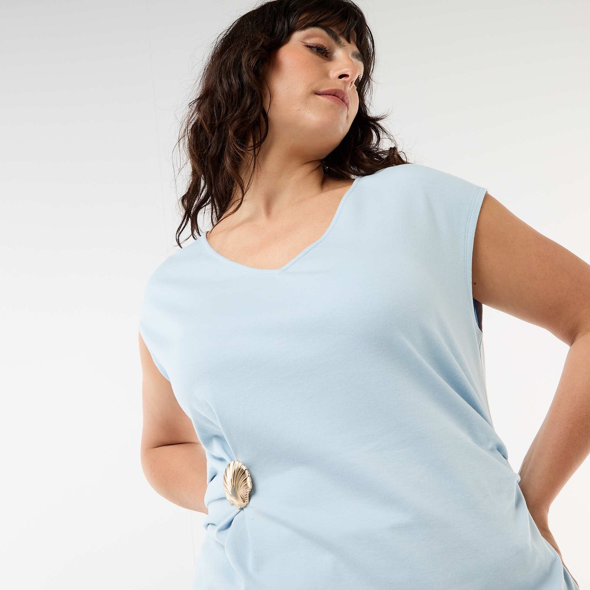 Draped T-shirt with Gold Brooch Detail BLUE