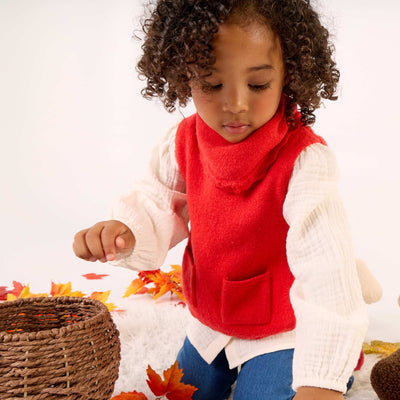 Sleeveless sweater with removable scarf RED