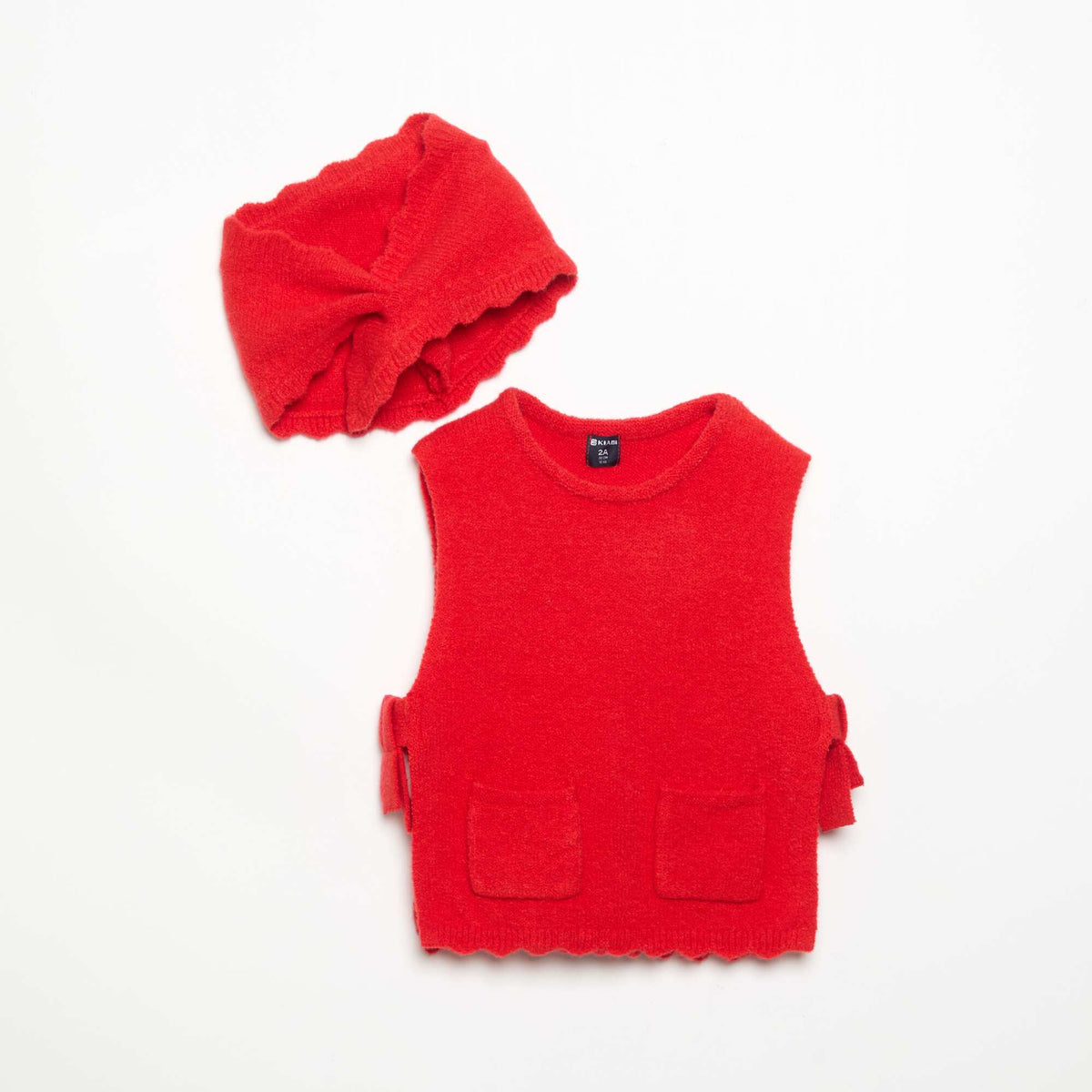Sleeveless sweater with removable scarf RED