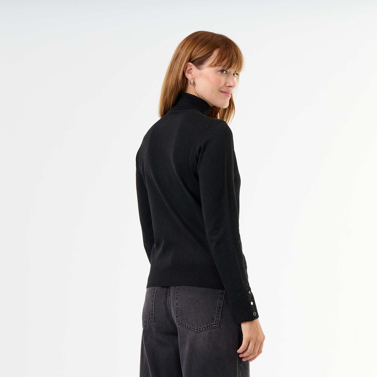 Fine Gauge Turtleneck Sweater BLACK