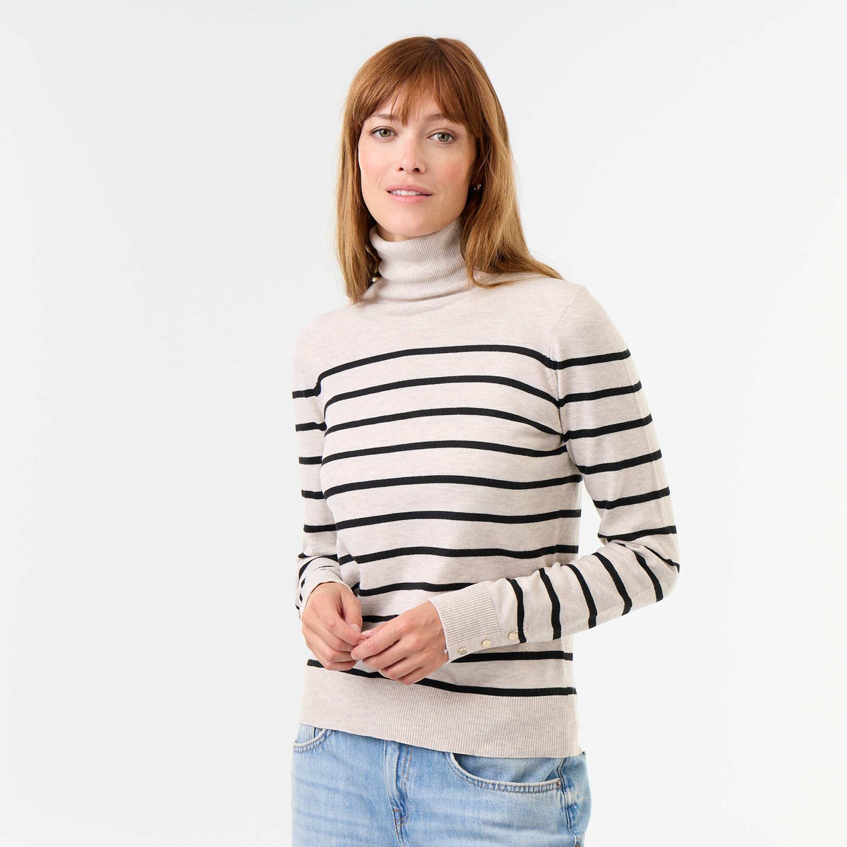 Fine Gauge Turtleneck Sweater BEIGE