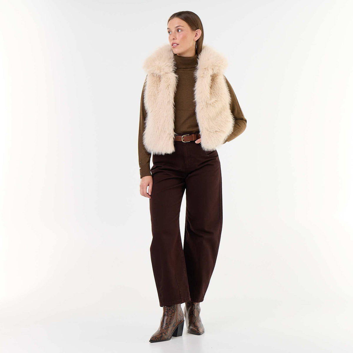 Fine Gauge Turtleneck Sweater BROWN