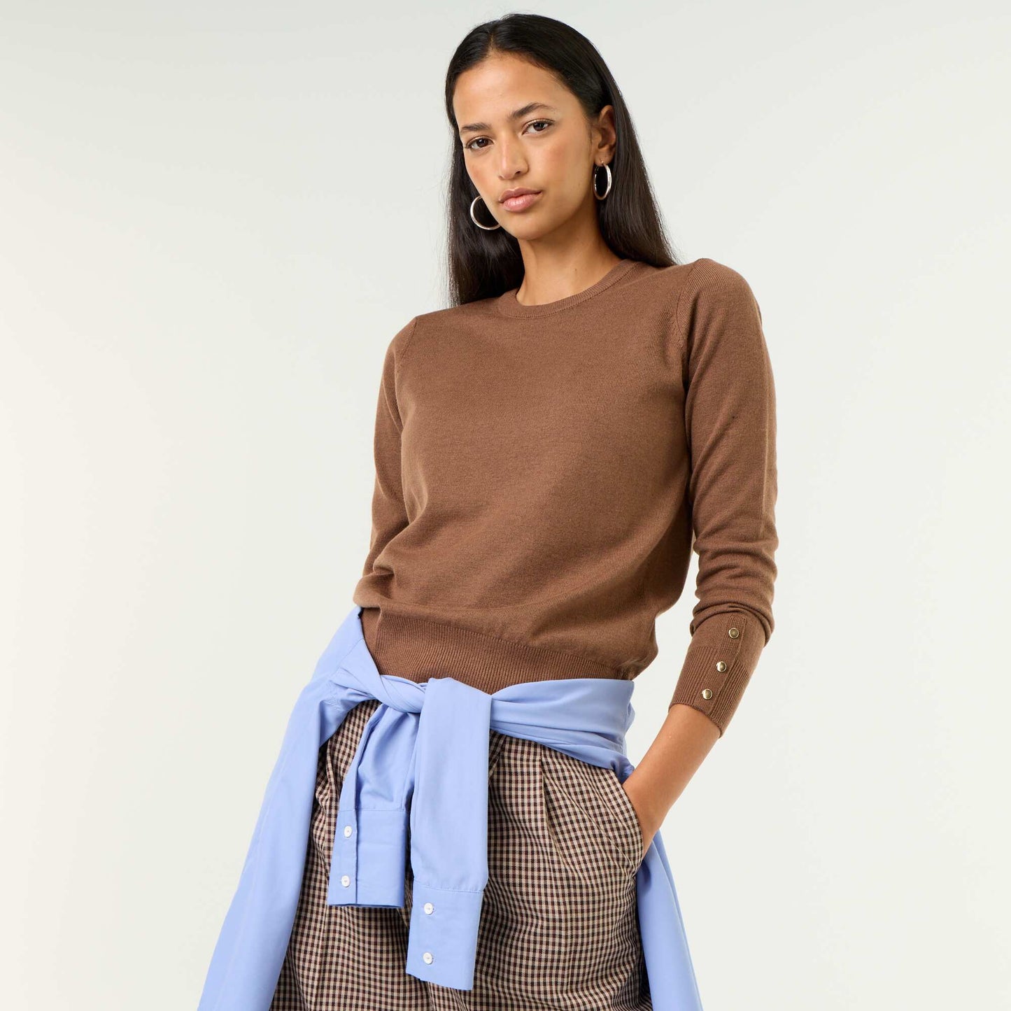 Fine Gauge Knit Round Neck Sweater BROWN