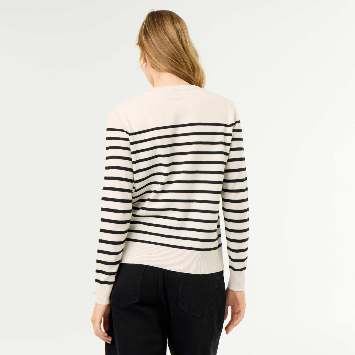 Fine Gauge Knit Round Neck Sweater BEIGE