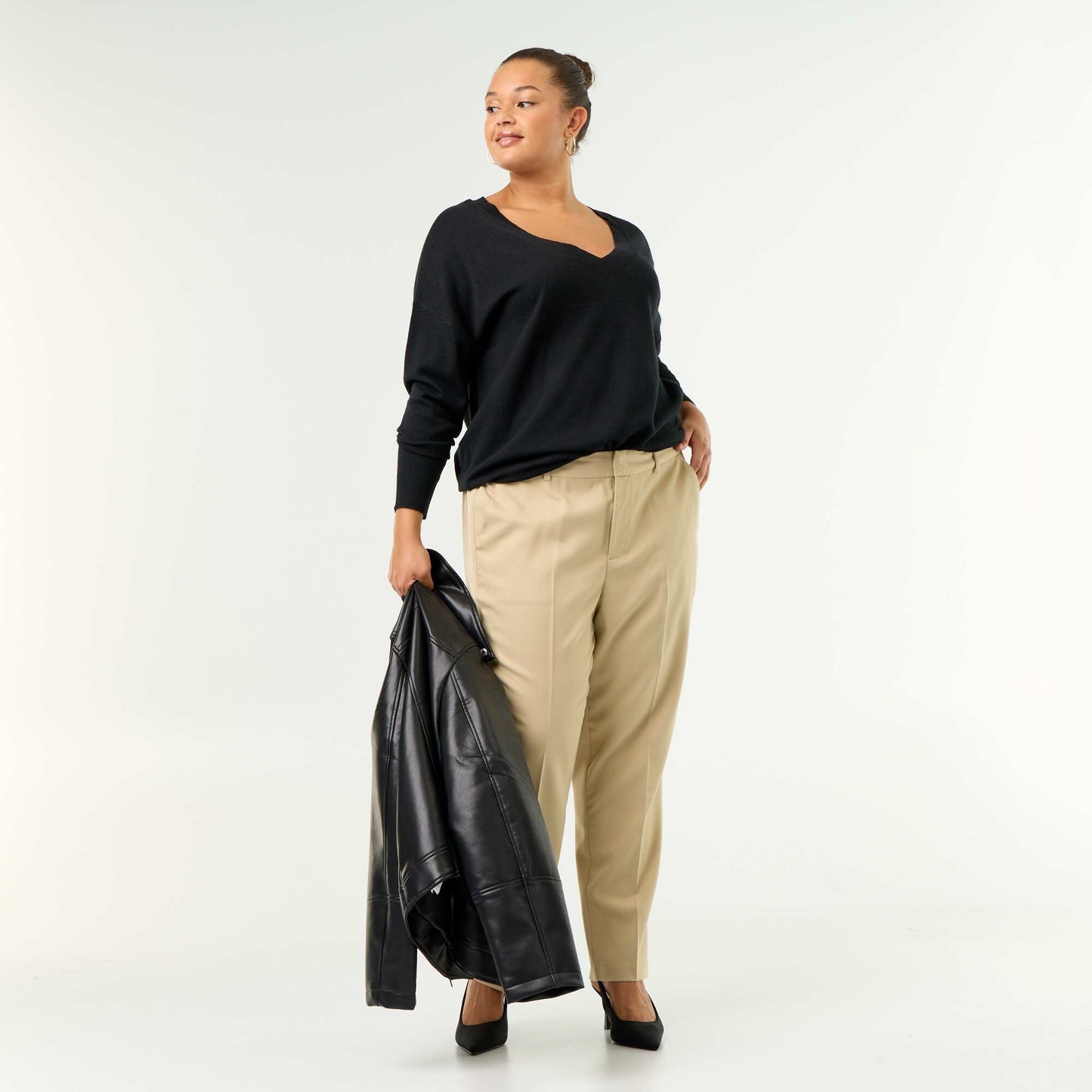 Fine knit V-neck jumper BLACK