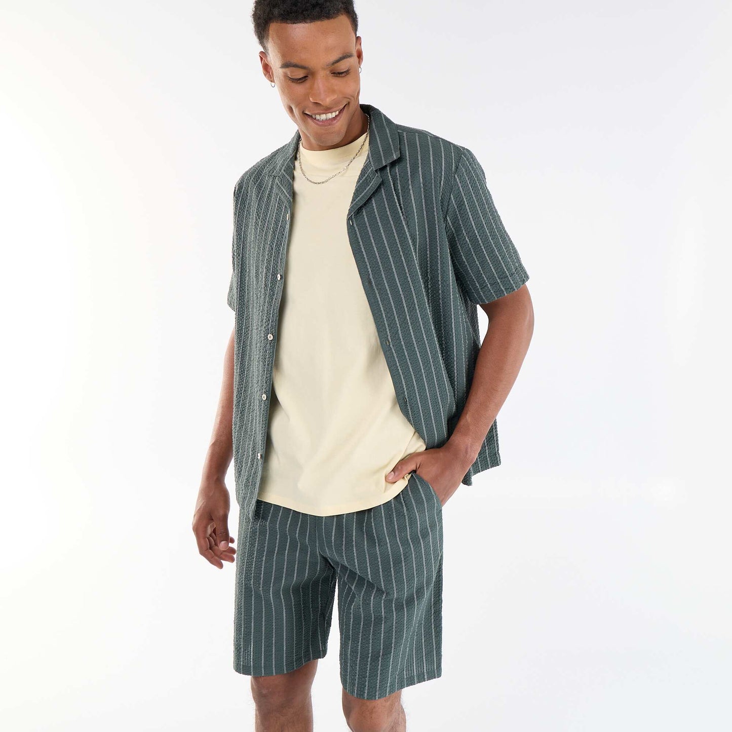 Striped seersucker shorts GREEN
