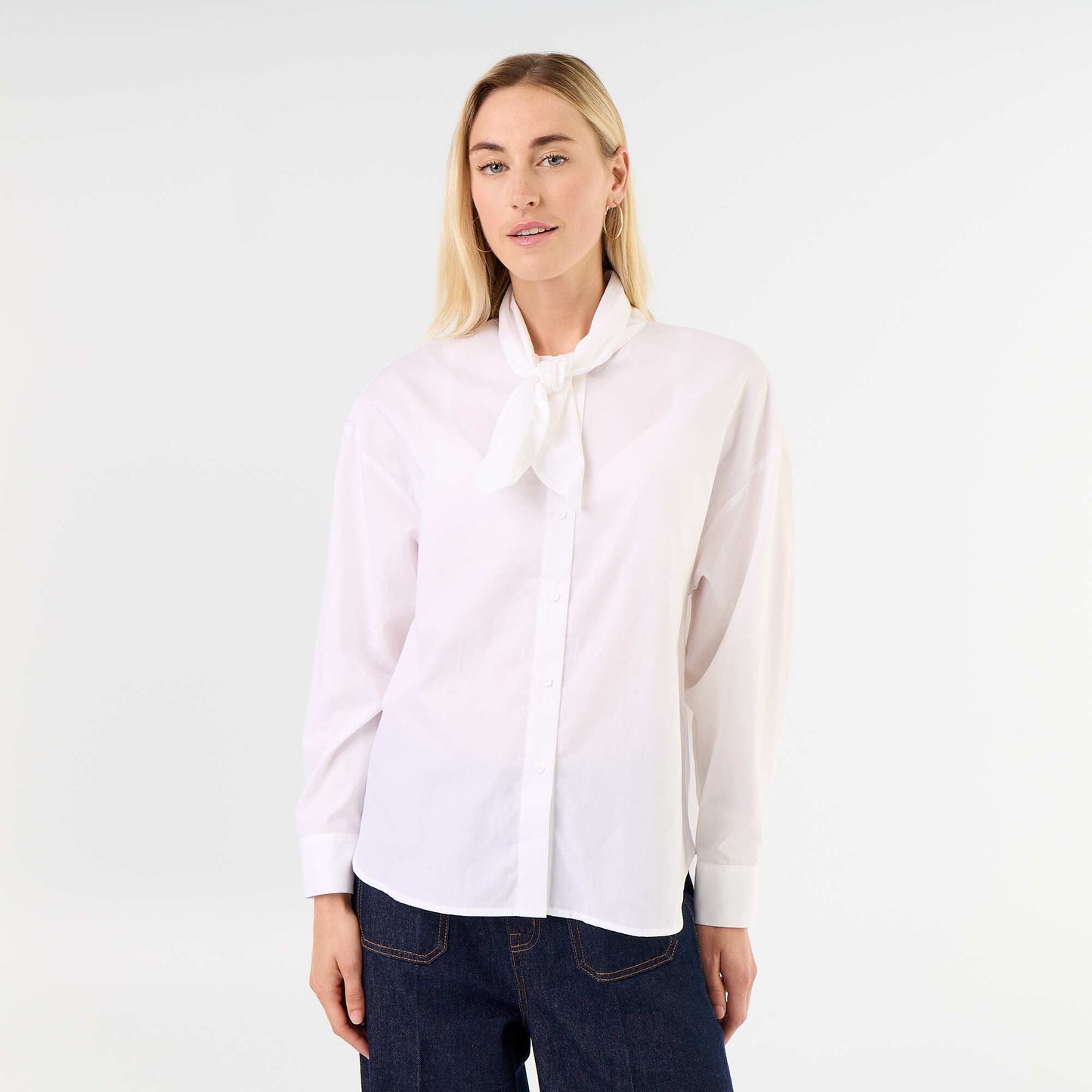 Loose long-sleeved shirt with pussy-bow collar WHITE
