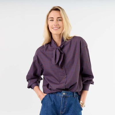 Loose Long-Sleeved Shirt with Pussy-Bow Collar BROWN
