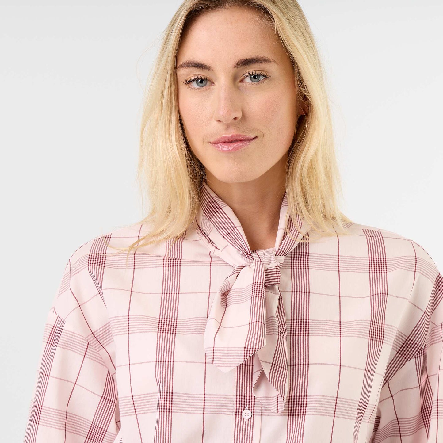Loose Long-Sleeved Shirt with Pussy-Bow Collar PINK
