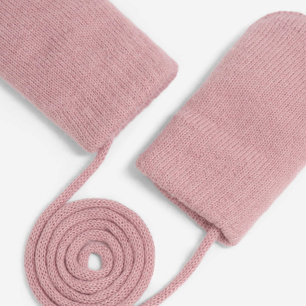 Pair of mittens with a cord PINK
