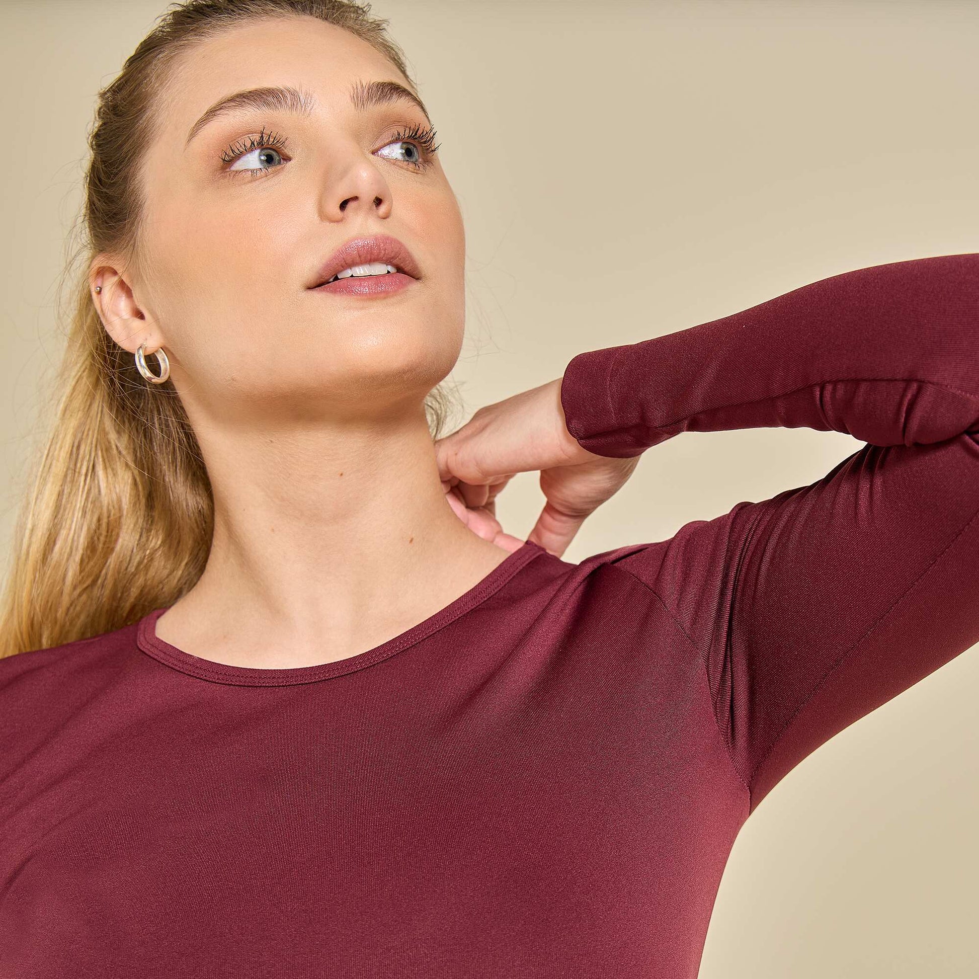 Long-sleeved sports t-shirt RED