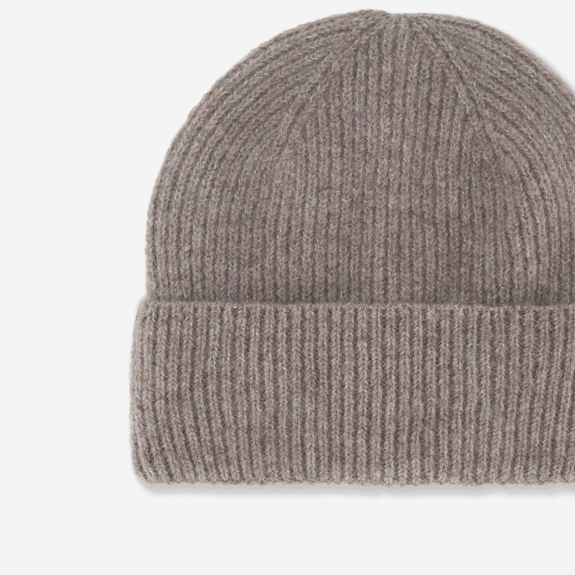 Solid Ribbed Knit Beanie BEIGE
