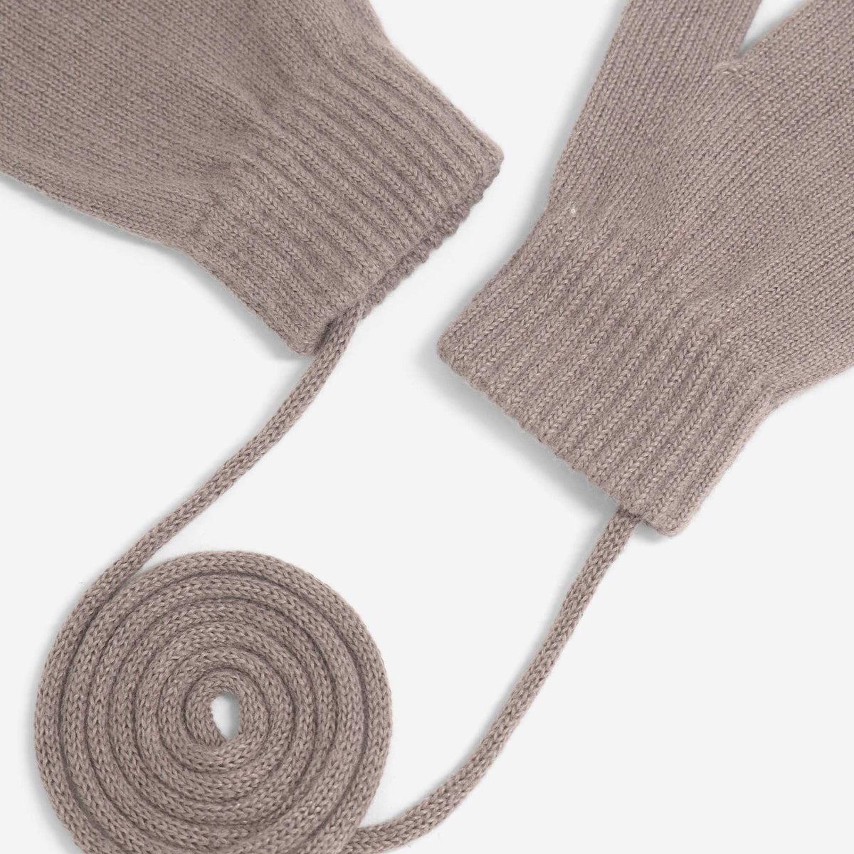 Mittens with Connecting Cord BEIGE