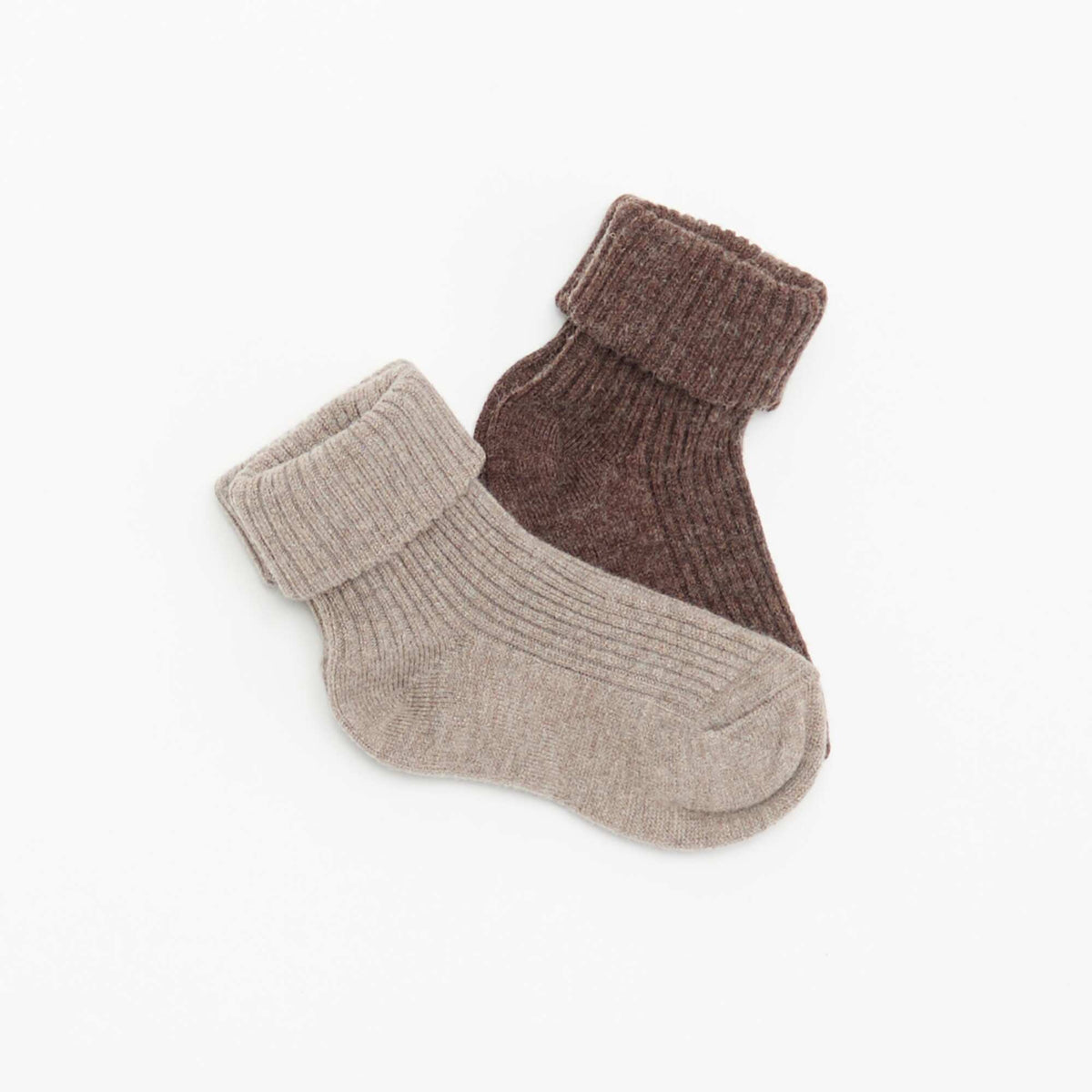 Adorable 2-Pack of Newborn Socks BROWN