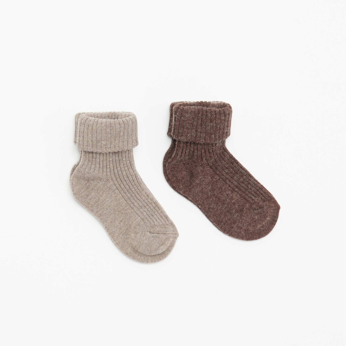 Adorable 2-Pack of Newborn Socks BROWN