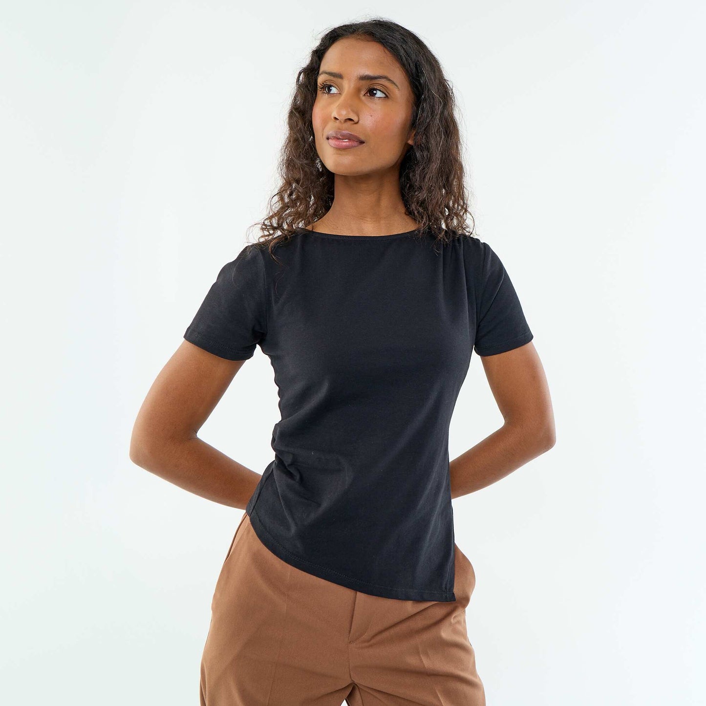 Asymmetric Short-Sleeved T-Shirt BLACK