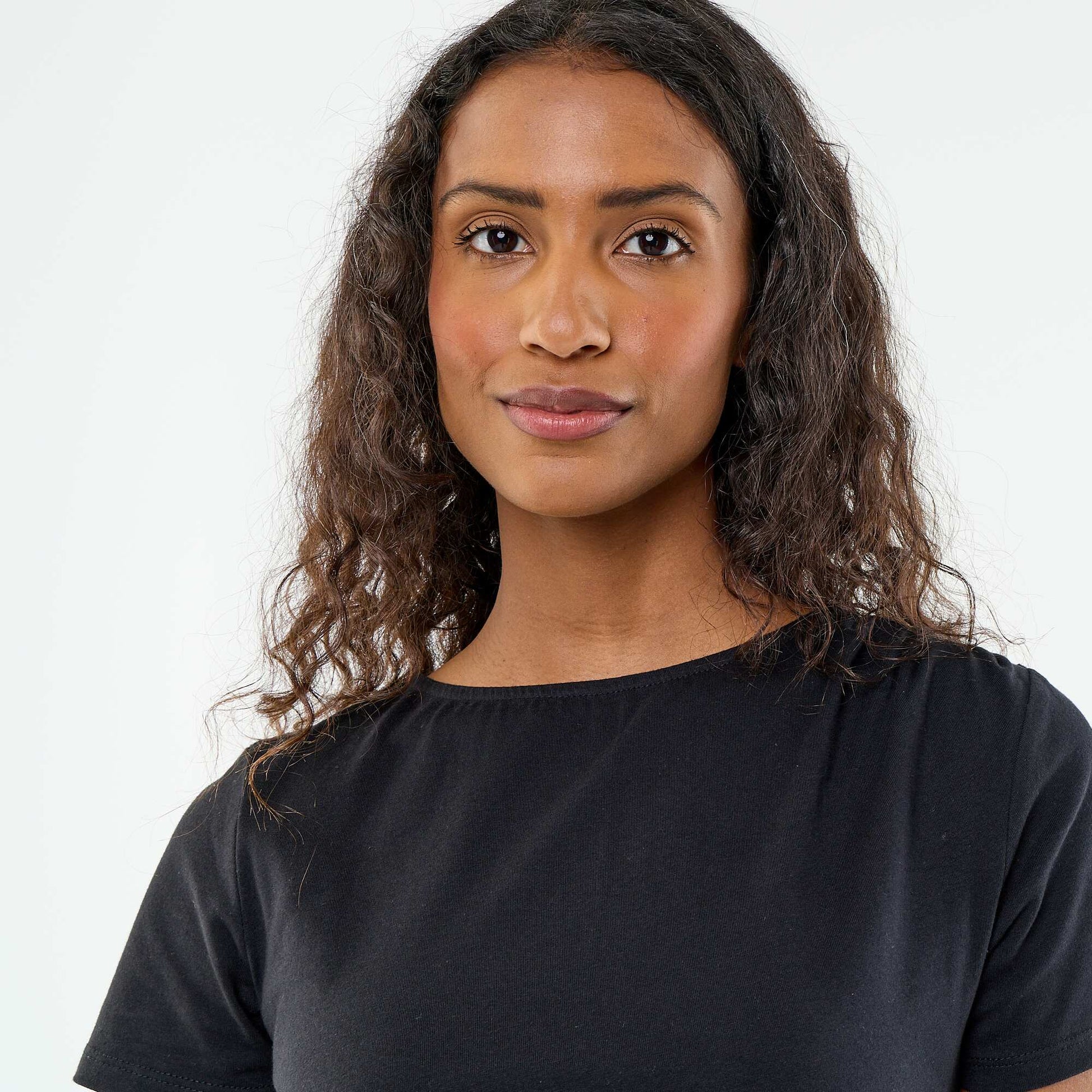 Asymmetric Short-Sleeved T-Shirt BLACK