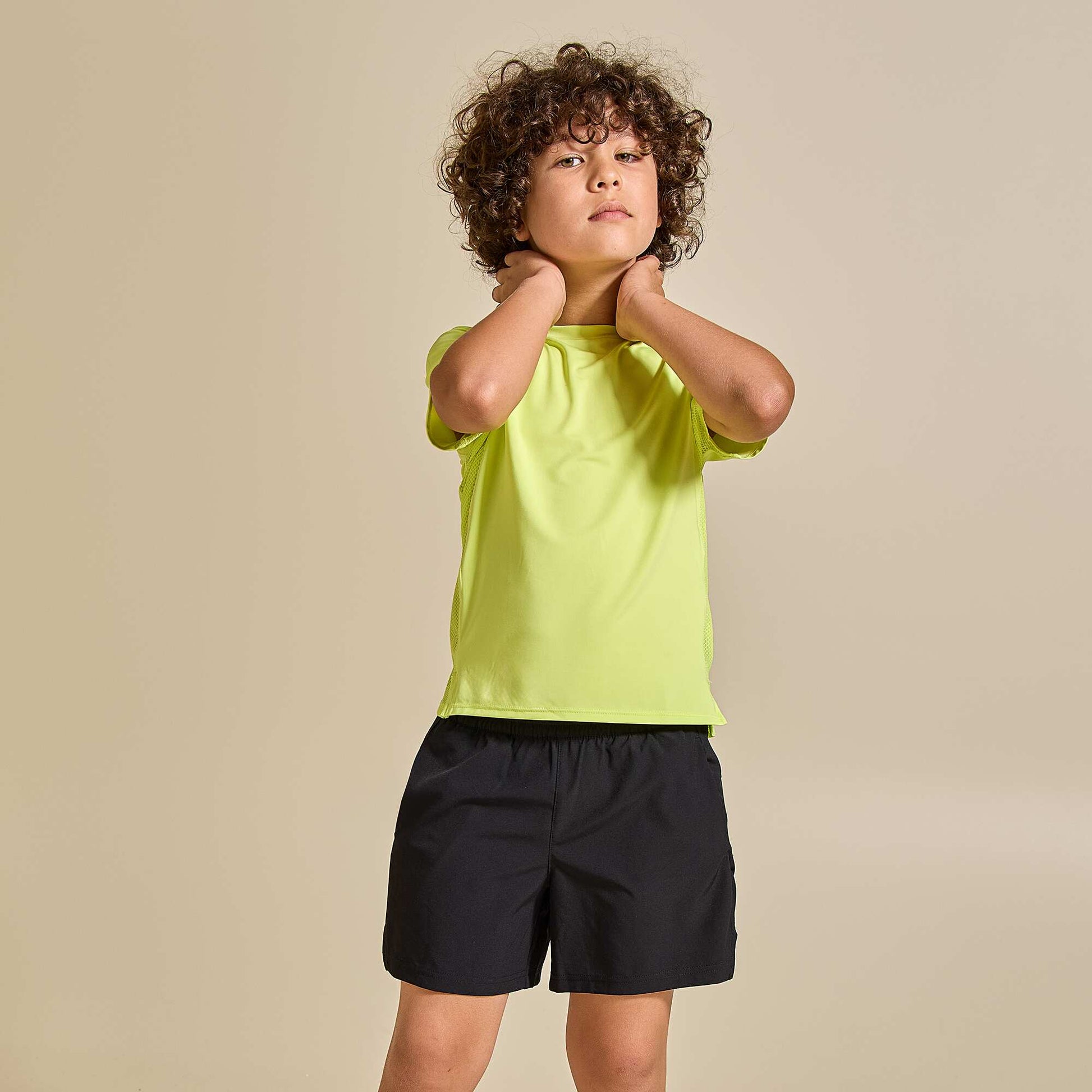 Sports shorts with zipped back pocket BLACK