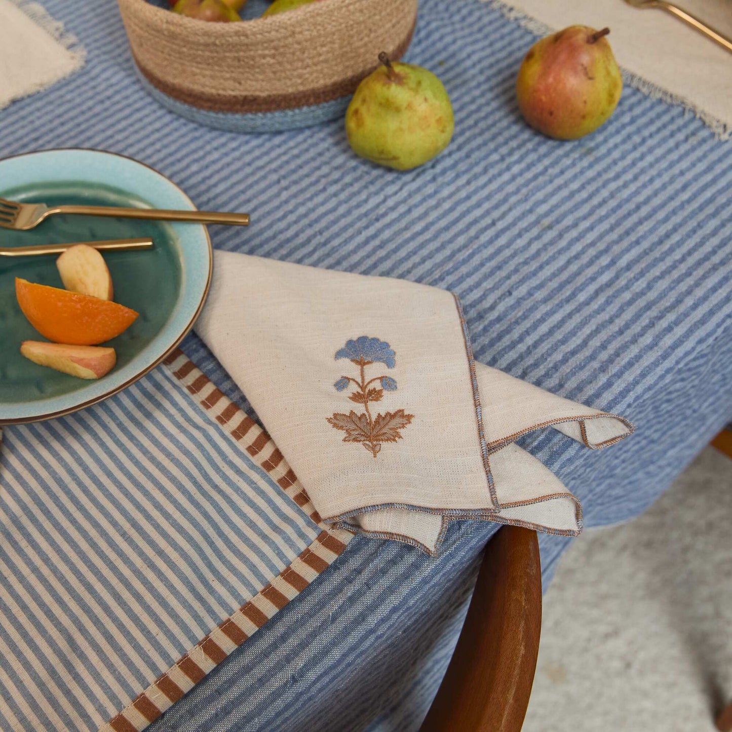 Set of 2 embroidered table napkins BEIGE