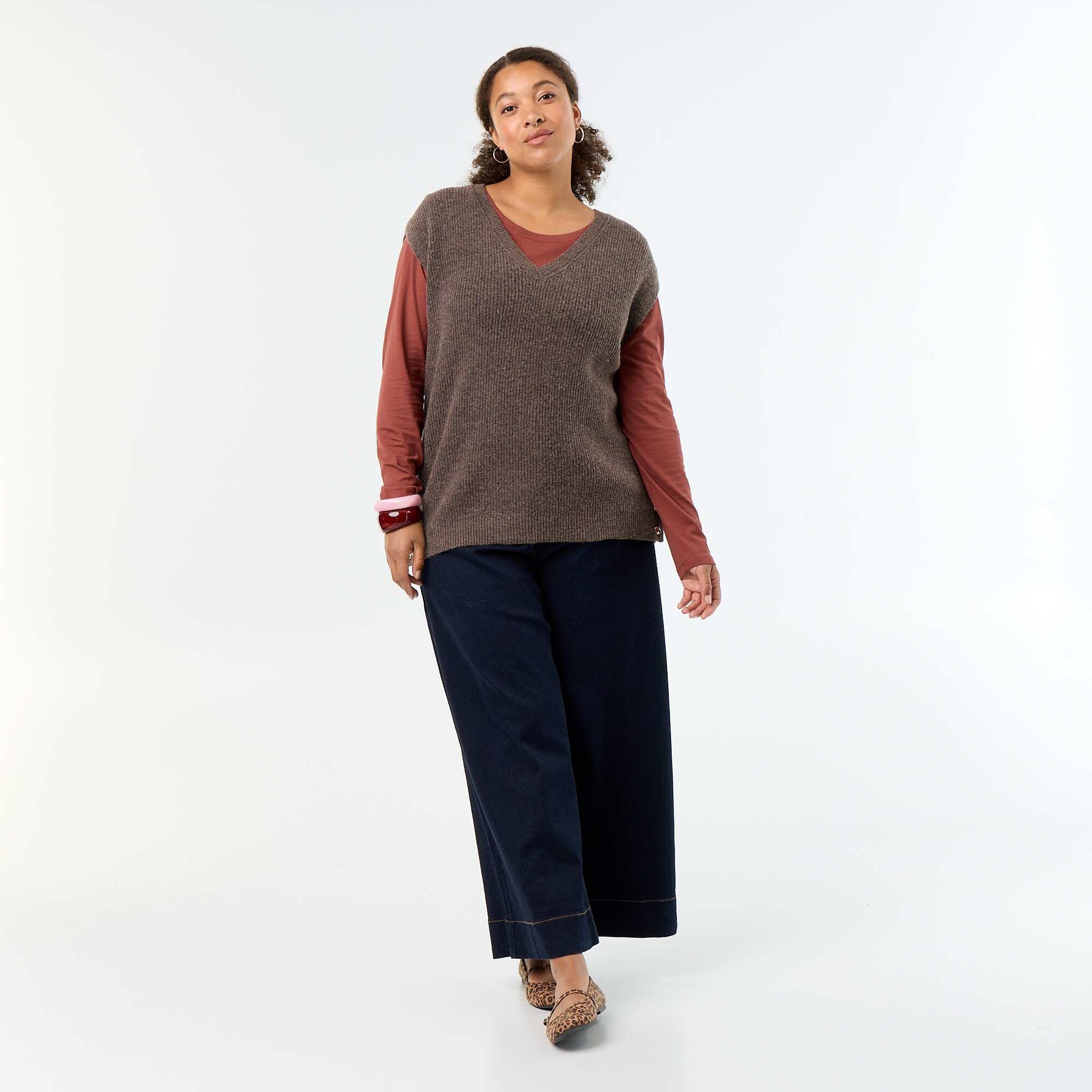 Sleeveless knit top with golden embellishments BROWN