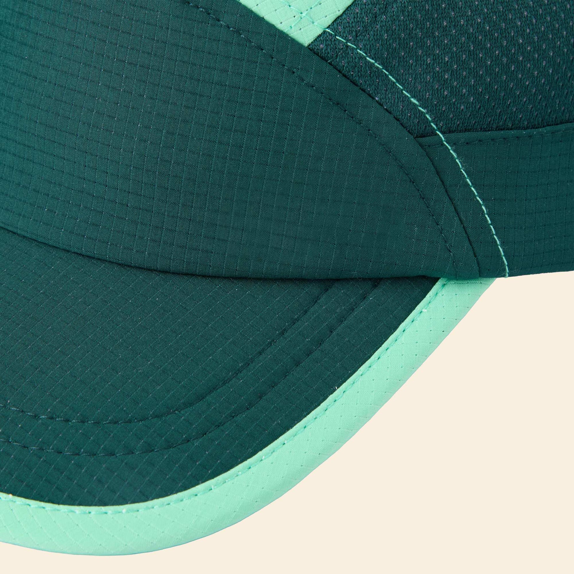 Running cap with soft brim GREEN