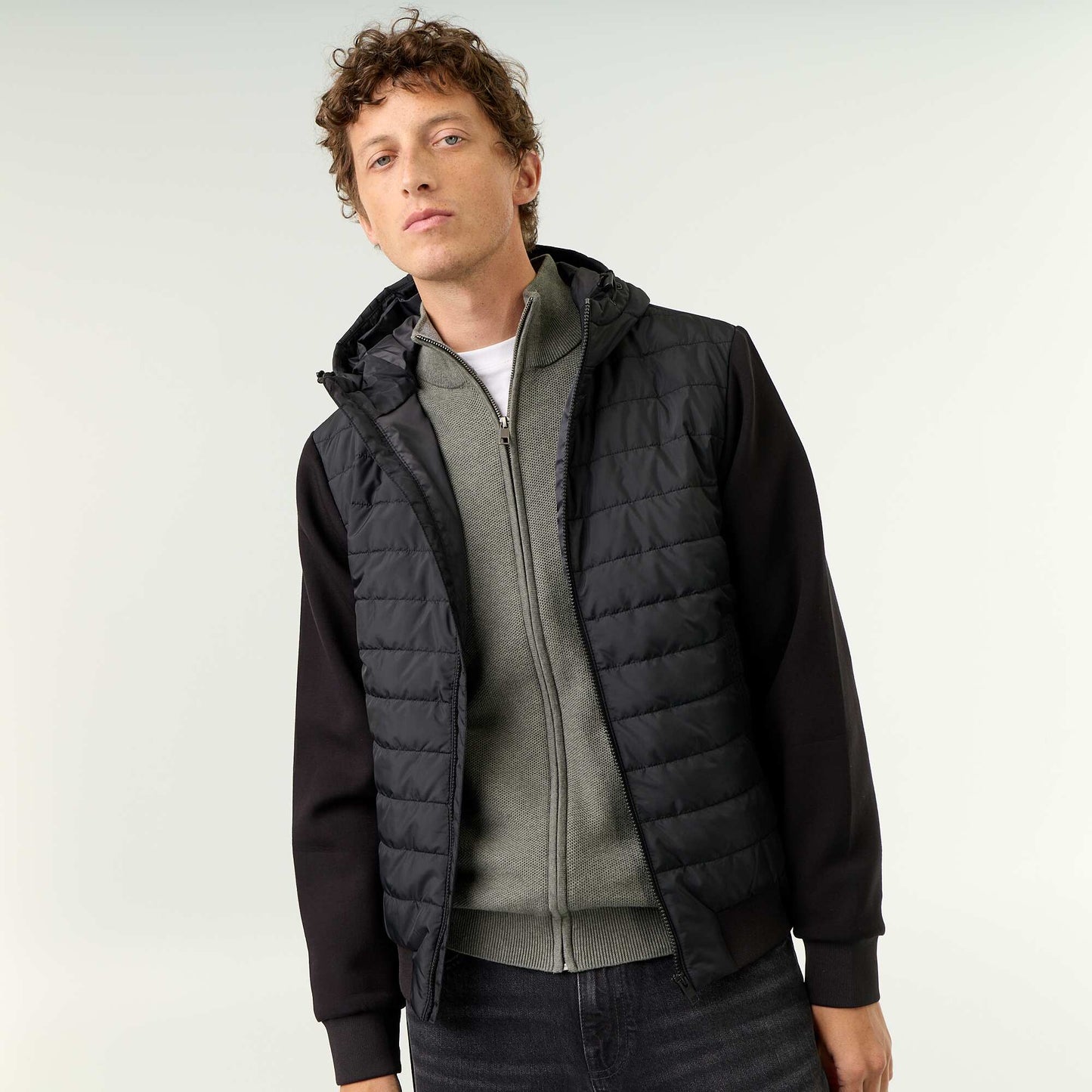 Dual-material hooded zip-up jacket BLACK
