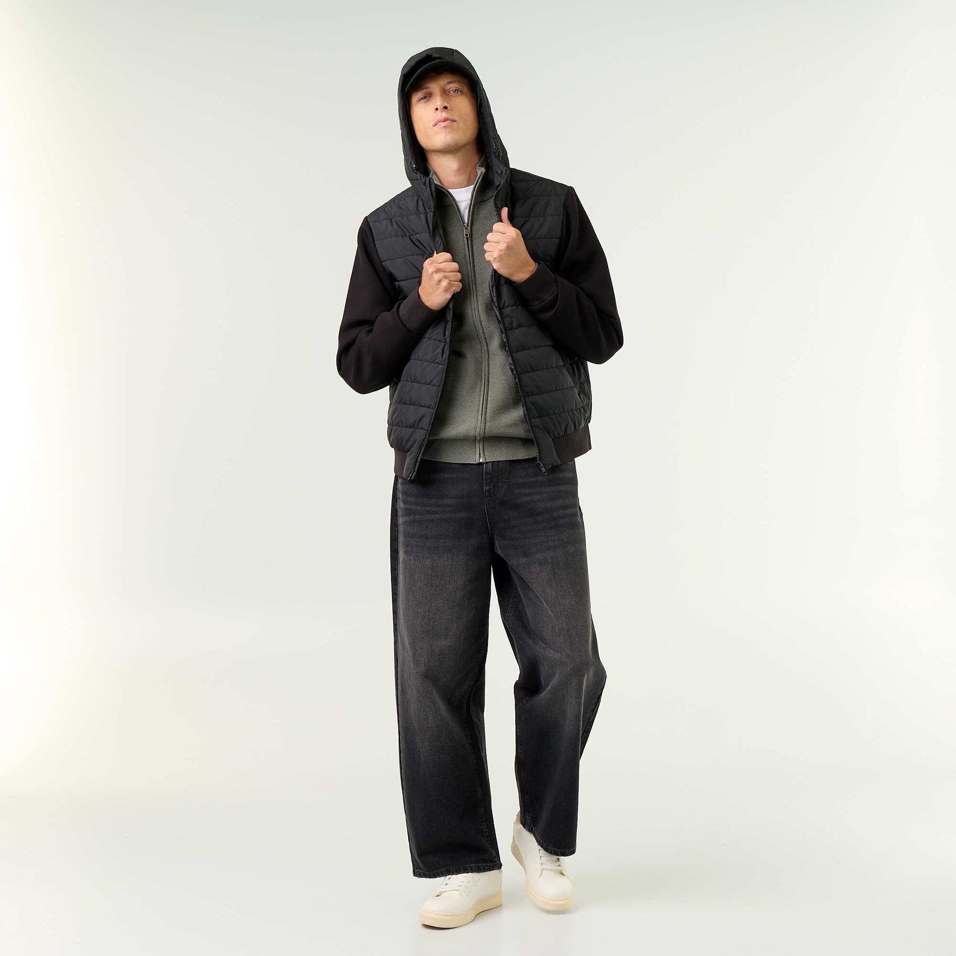 Dual-material hooded zip-up jacket BLACK