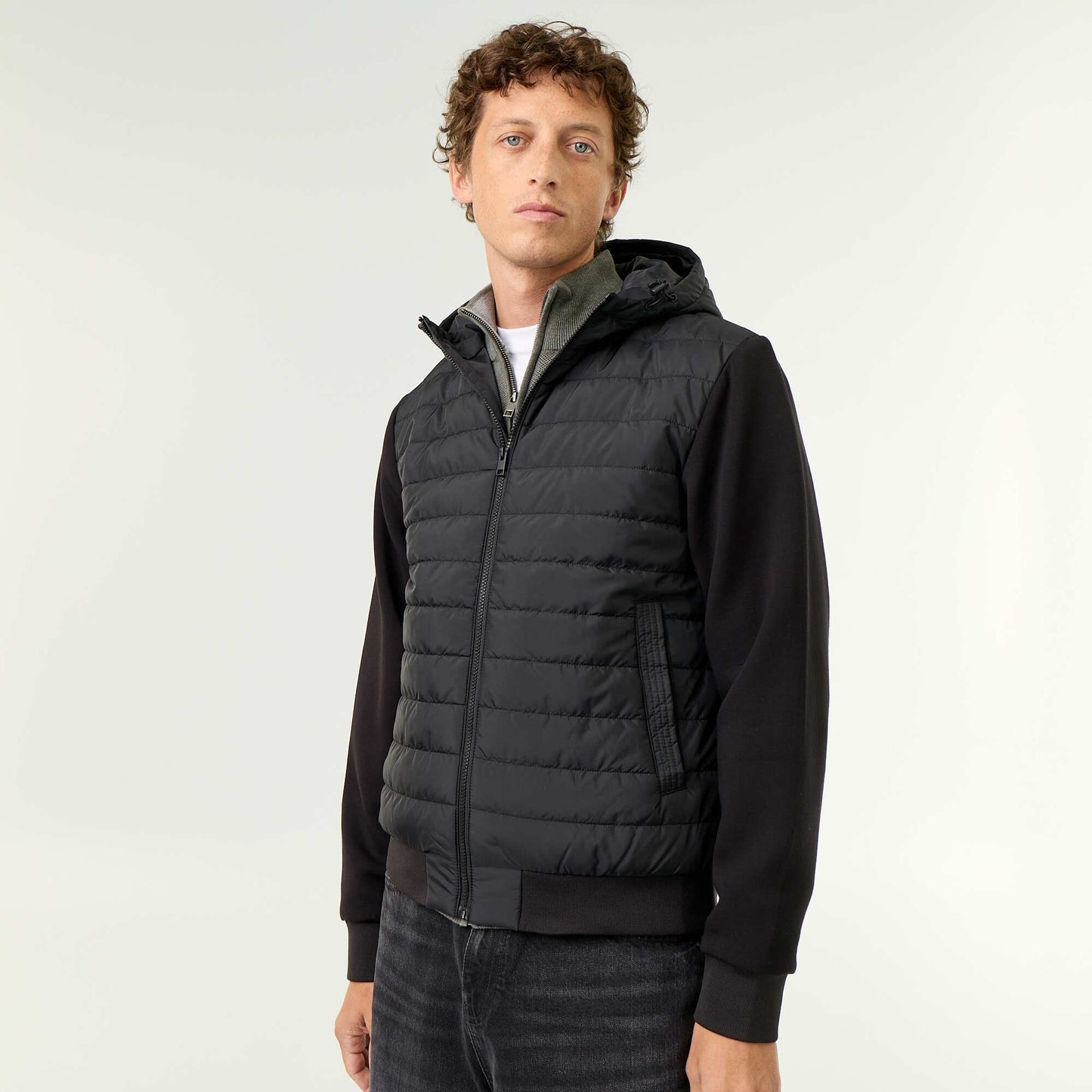 Dual-material hooded zip-up jacket BLACK