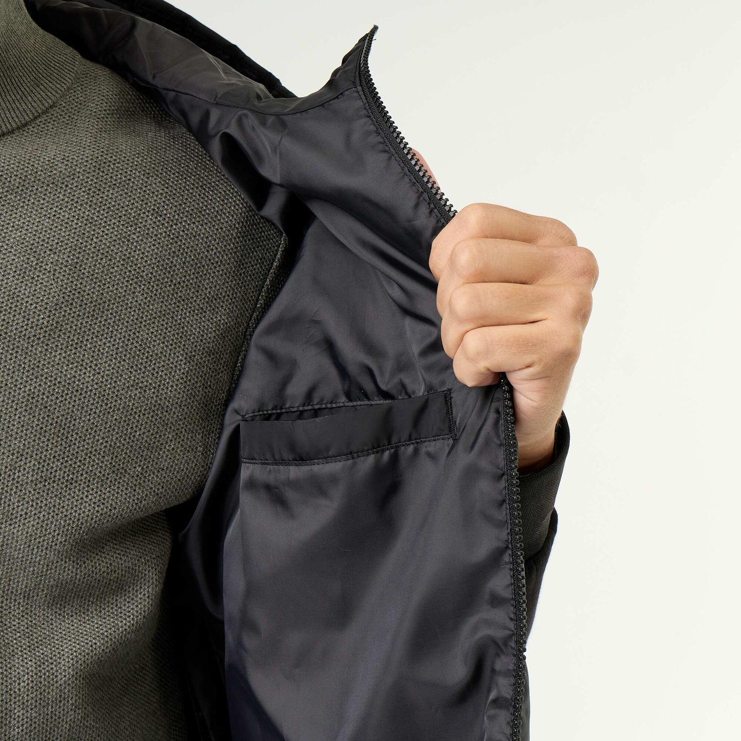 Dual-material hooded zip-up jacket BLACK